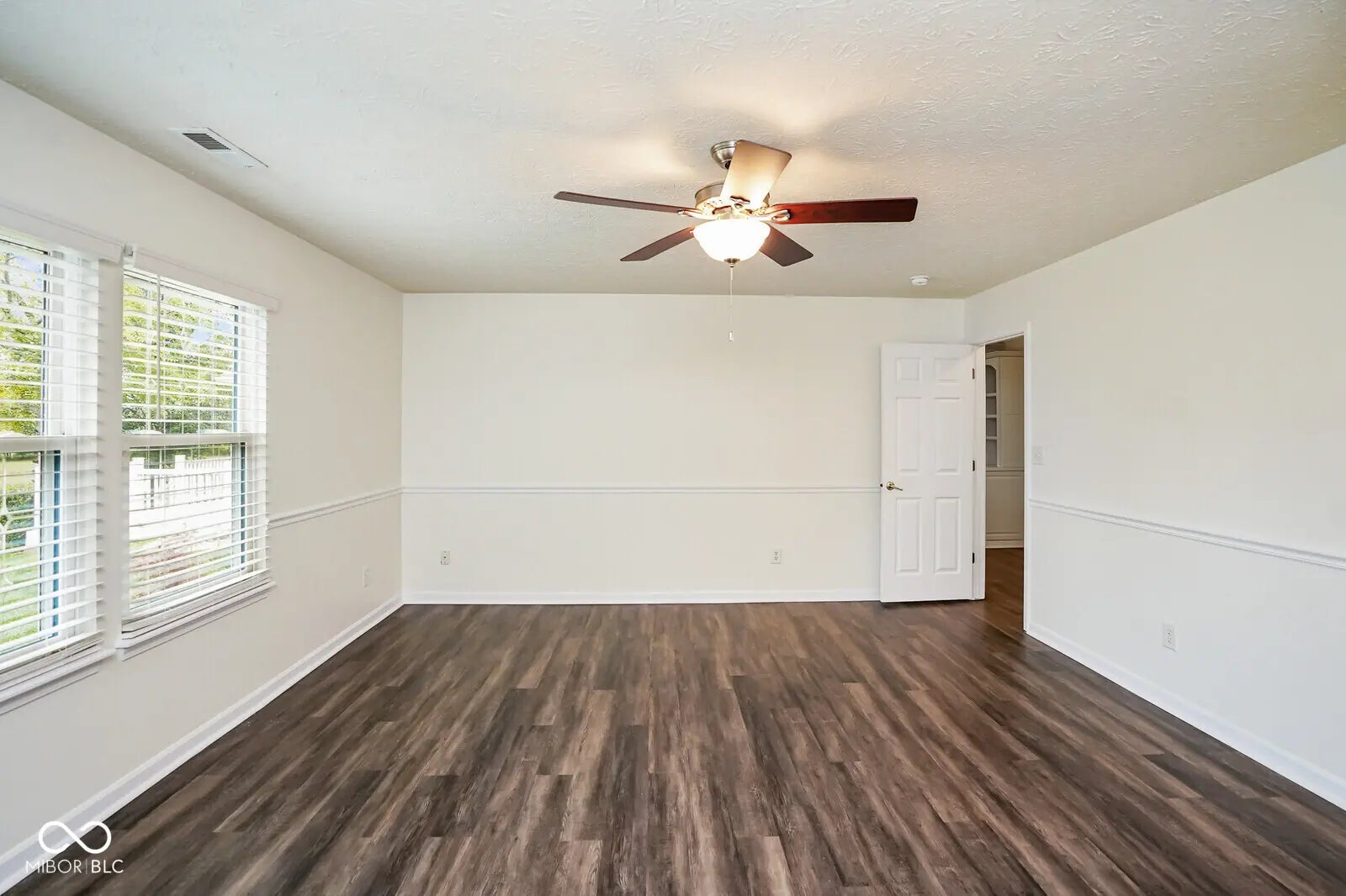 2328 Willowview Drive MLS 22069911 Greythorne photo 22