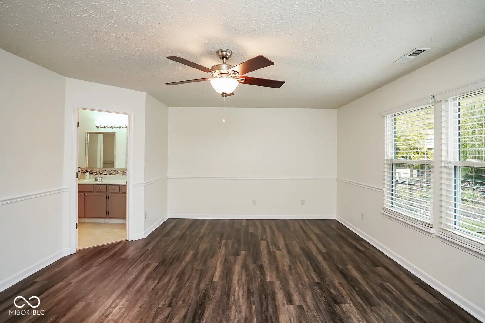 2328 Willowview Drive MLS 22069911 Greythorne photo 24