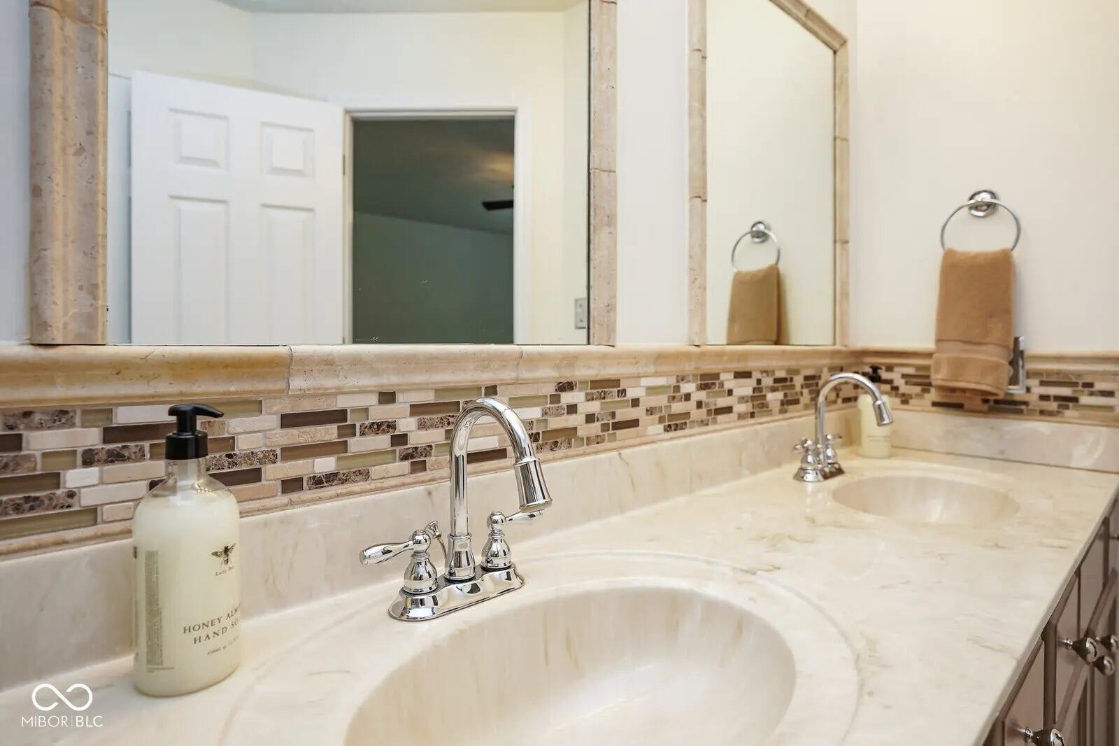 2328 Willowview Drive MLS 22069911 Greythorne photo 30