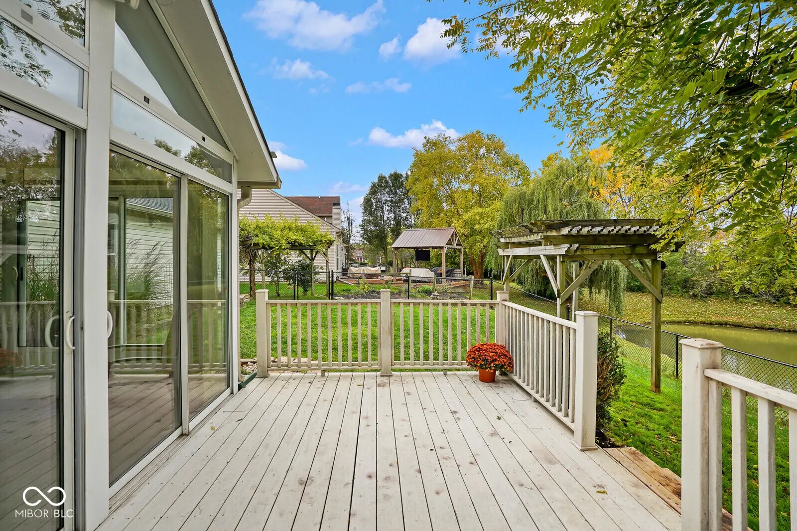2328 Willowview Drive MLS 22069911 Greythorne photo 44
