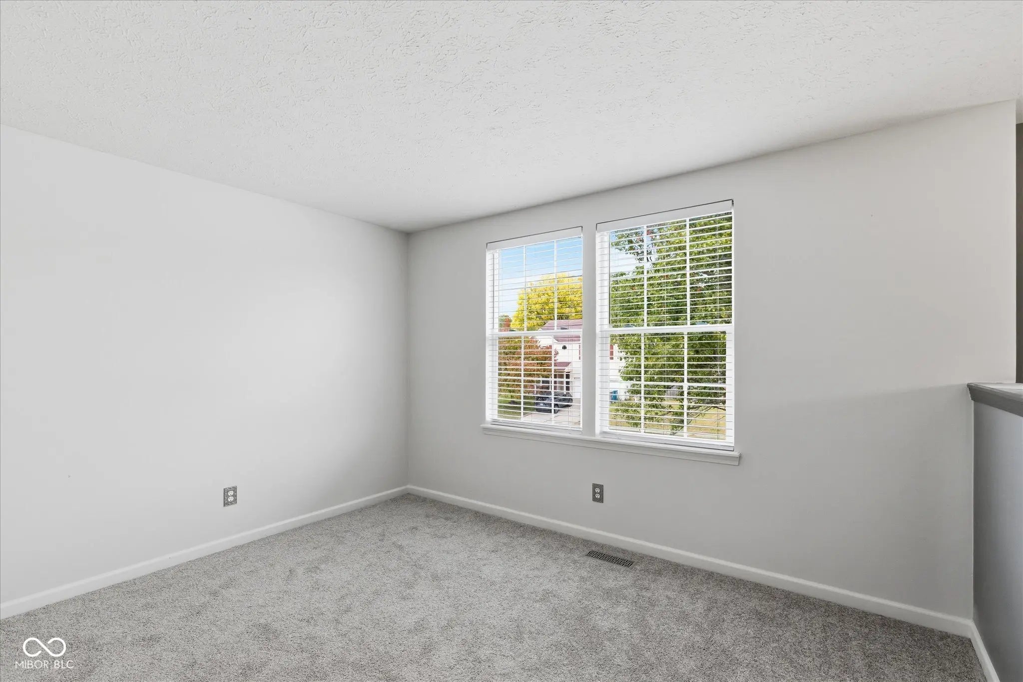6319 Breezeway Court MLS 22069915 Cambridge Heights photo 18