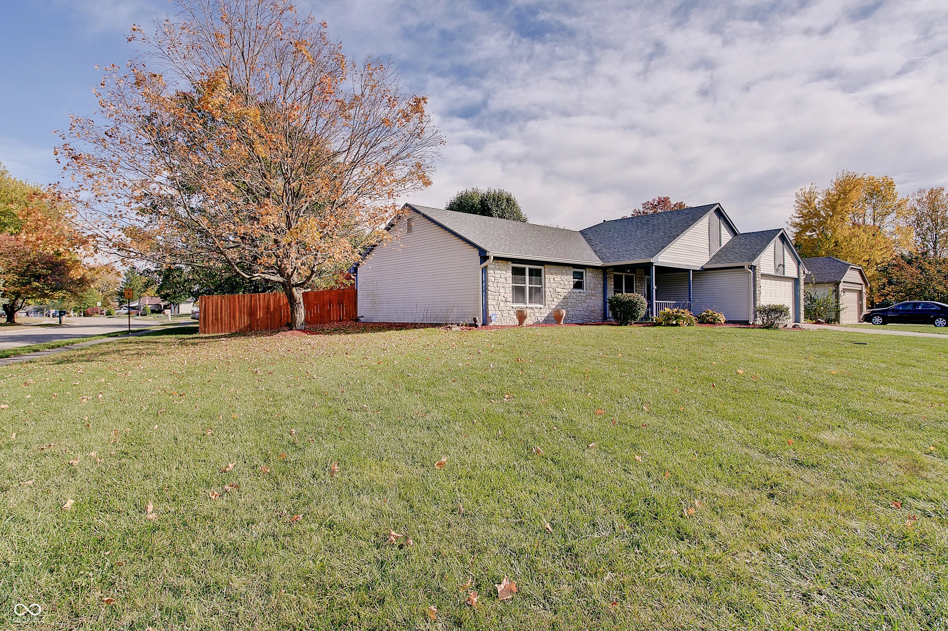 7333 Cobblestone West Drive MLS 22069924 Cobblestone At Geist photo 1