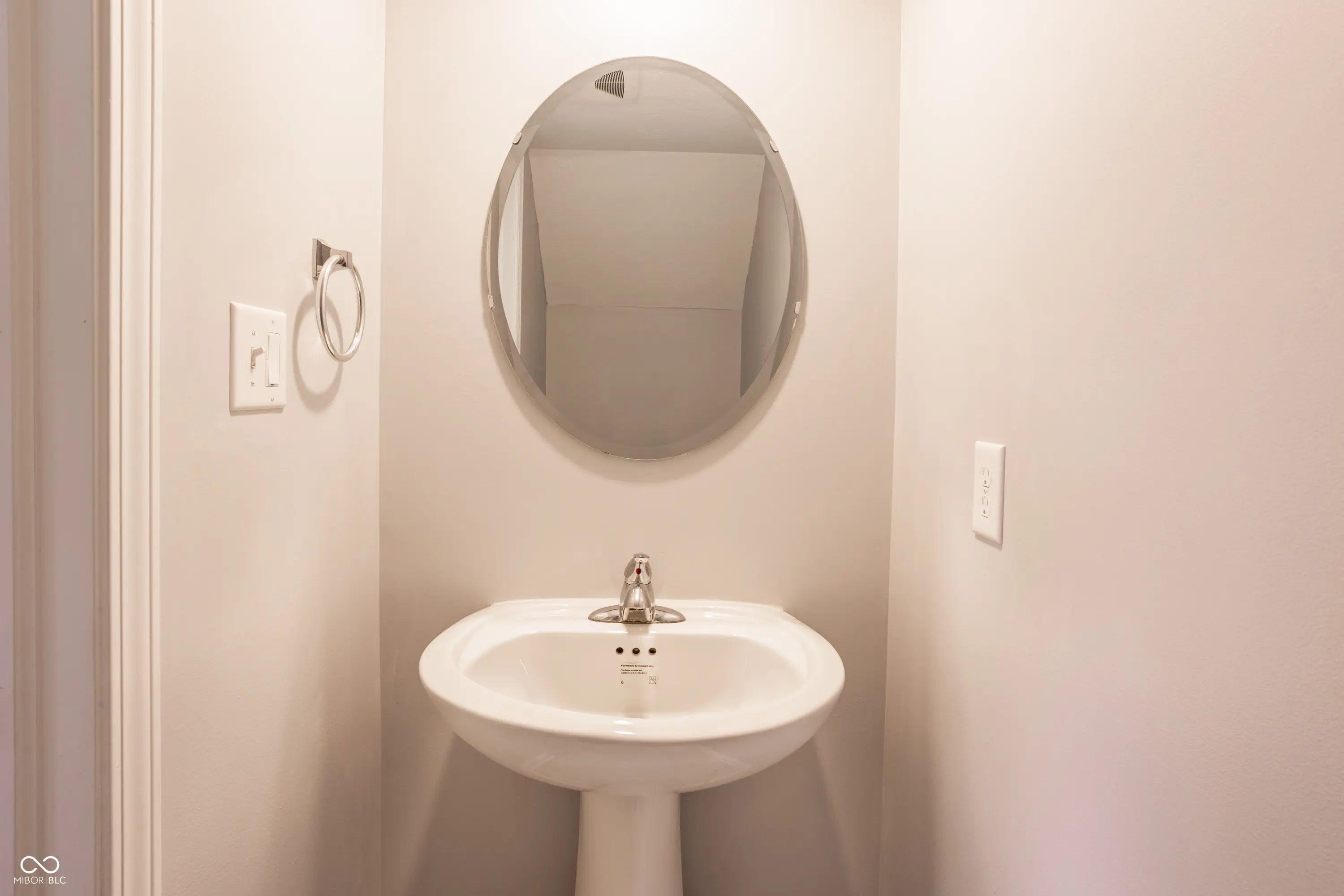 1447 Willow Tree Lane MLS 22069926 Maple Run photo 16