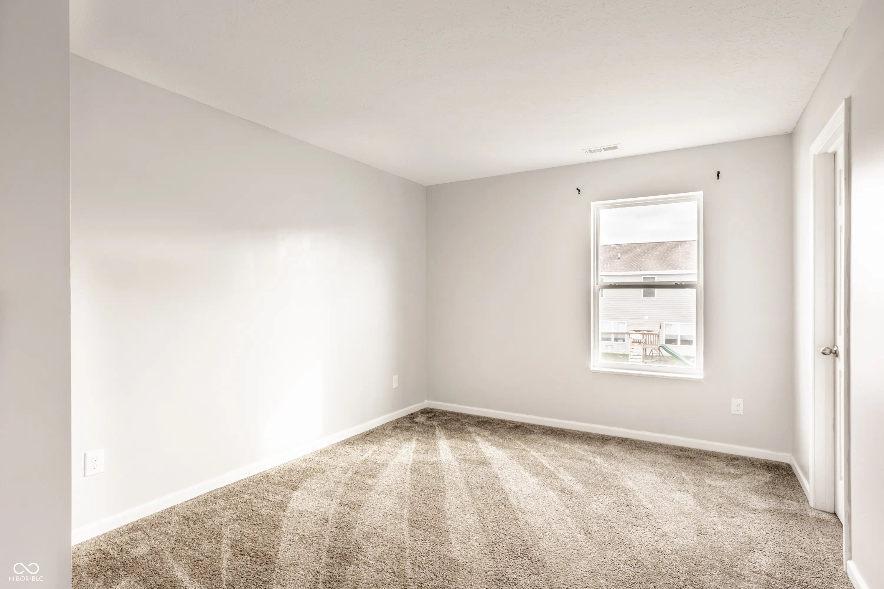 1447 Willow Tree Lane MLS 22069926 Maple Run photo 24