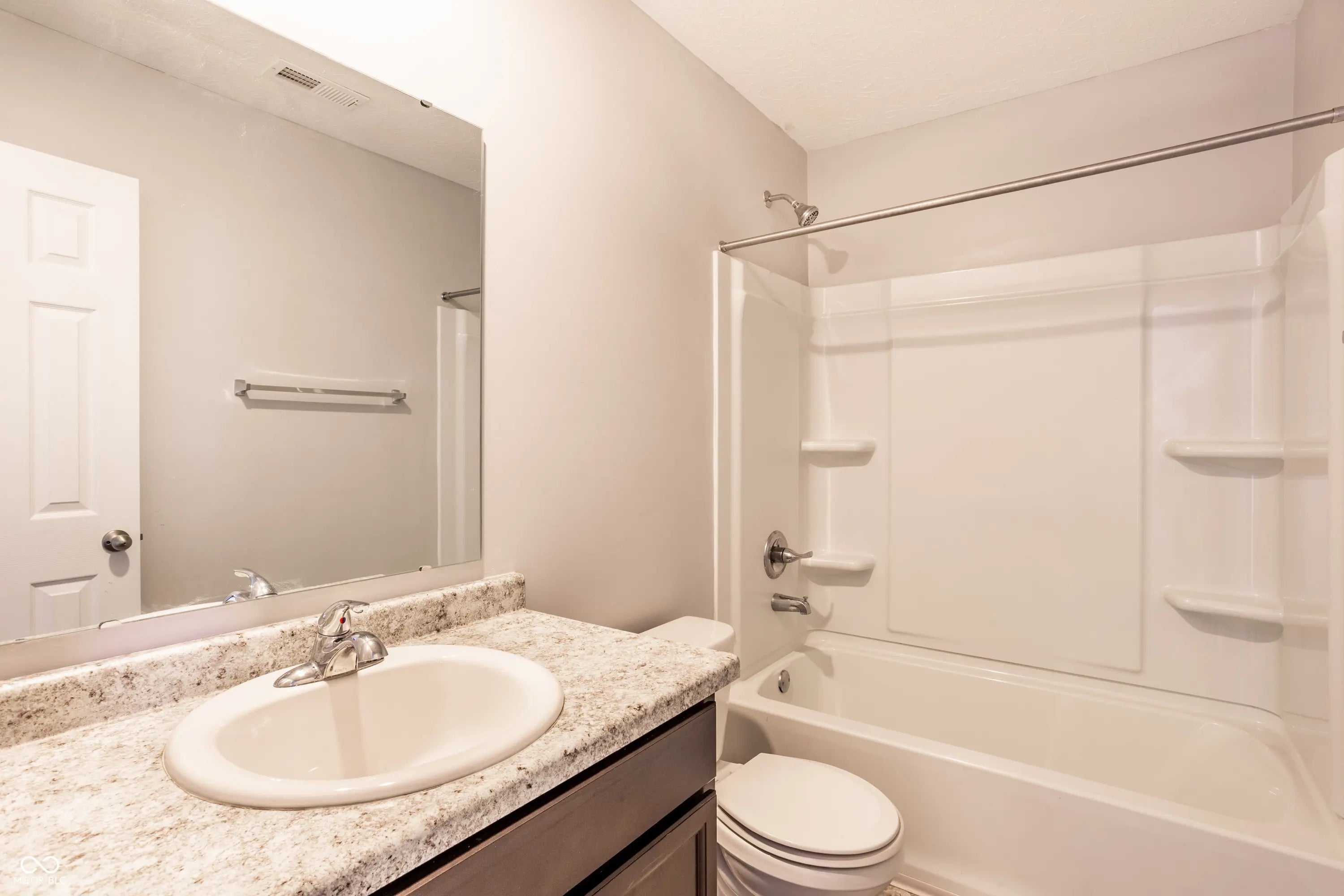 1447 Willow Tree Lane MLS 22069926 Maple Run photo 34