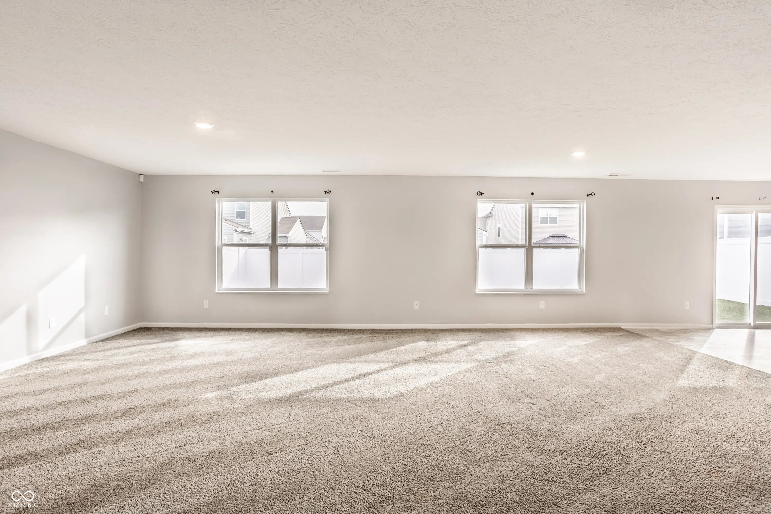 1447 Willow Tree Lane MLS 22069926 Maple Run photo 6