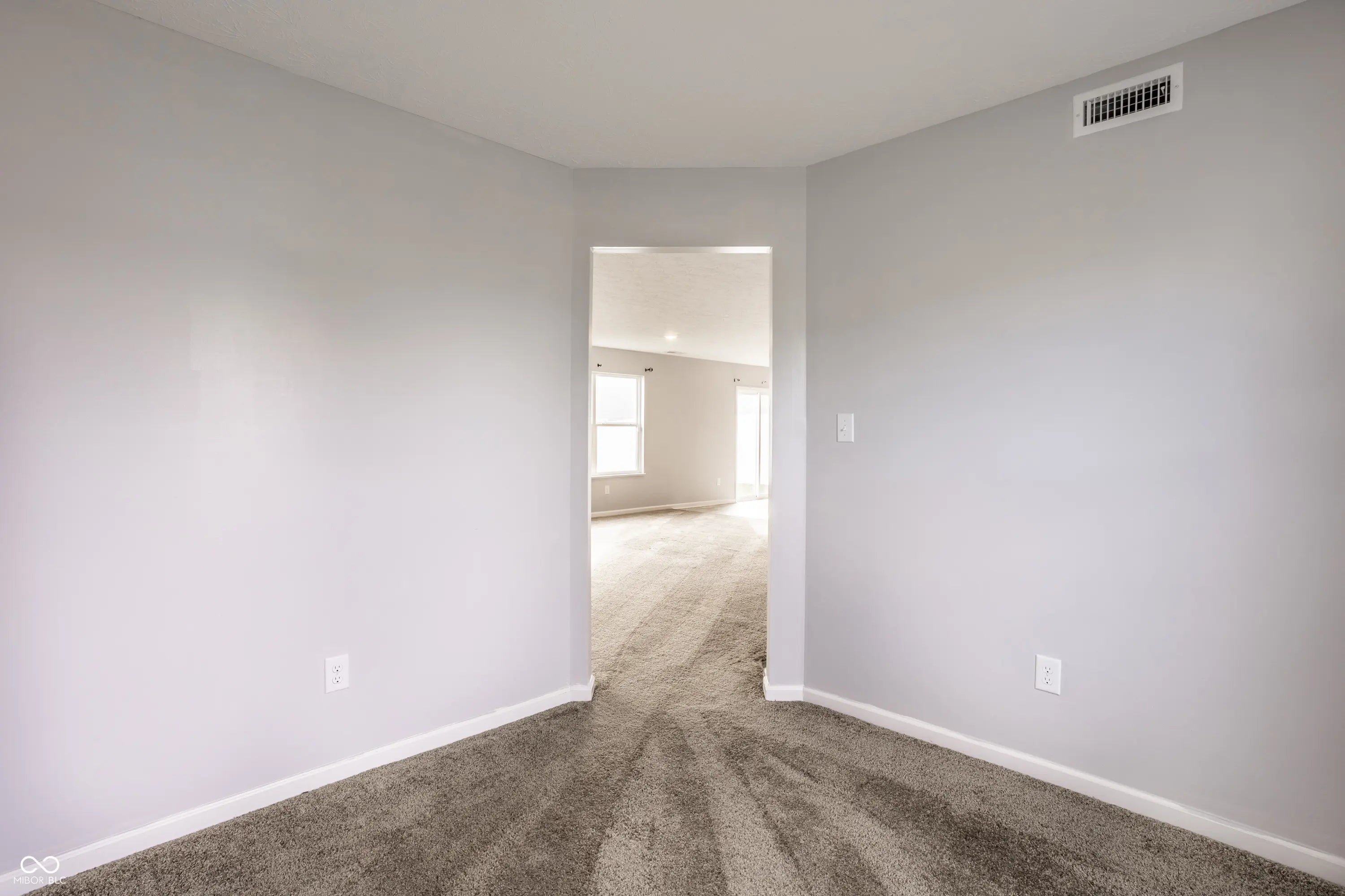 1447 Willow Tree Lane MLS 22069926 Maple Run photo 8