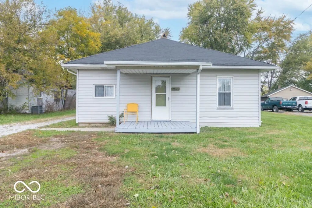 2820 Brown Street MLS 22069934 No Subdivision photo 1