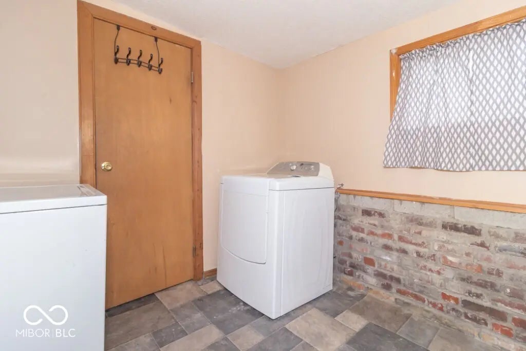 2820 Brown Street MLS 22069934 No Subdivision photo 23