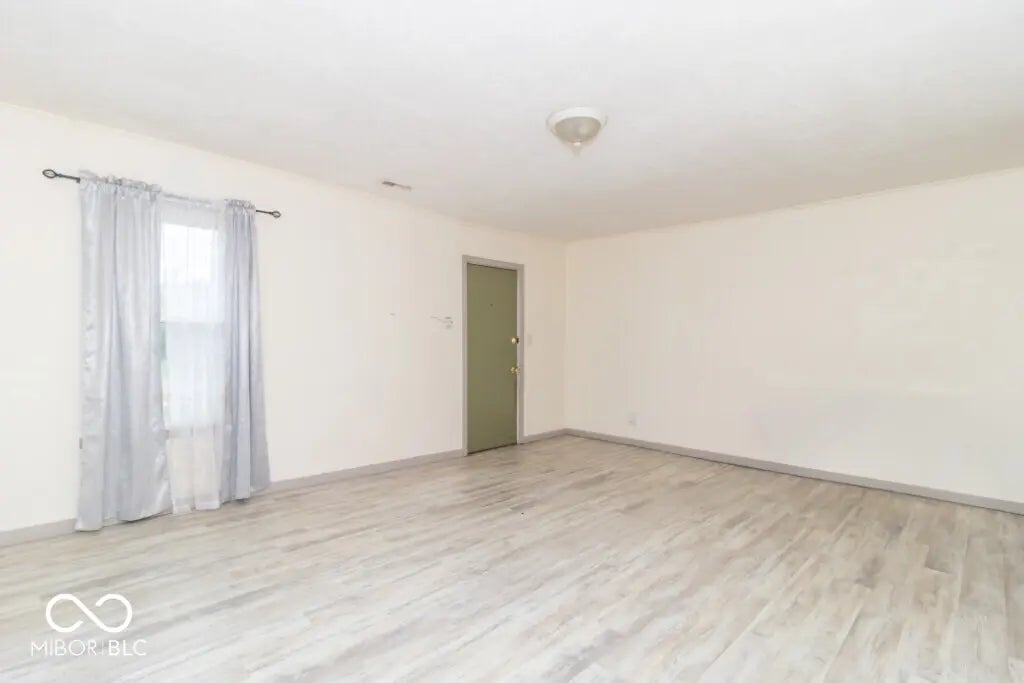2820 Brown Street MLS 22069934 No Subdivision photo 7