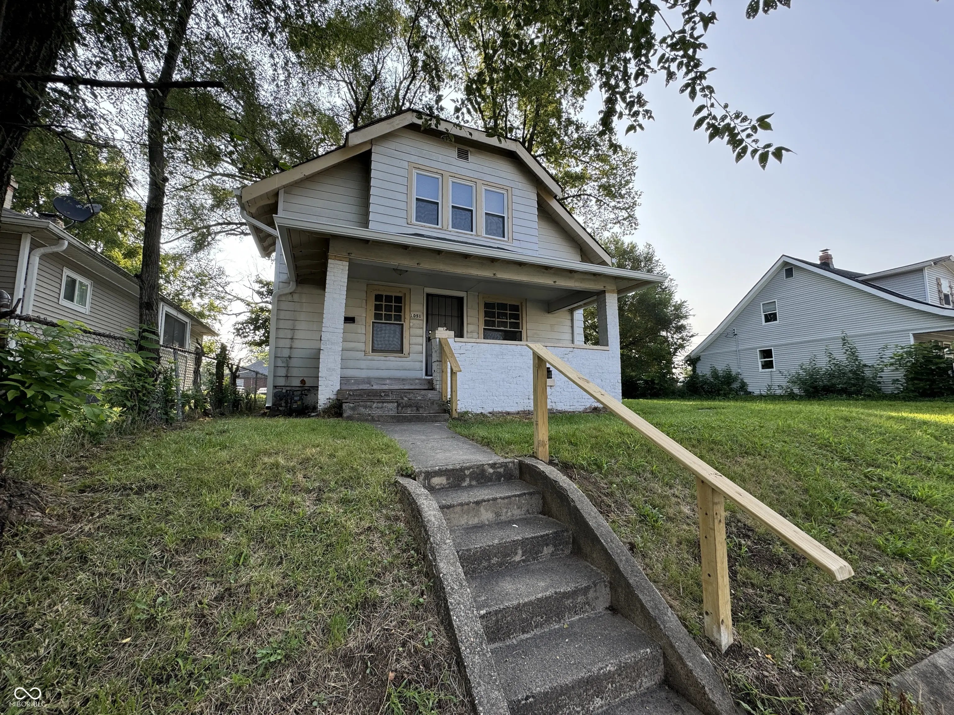 1051 N Mount Street MLS 22069943 A V Browns West 10th St photo 1