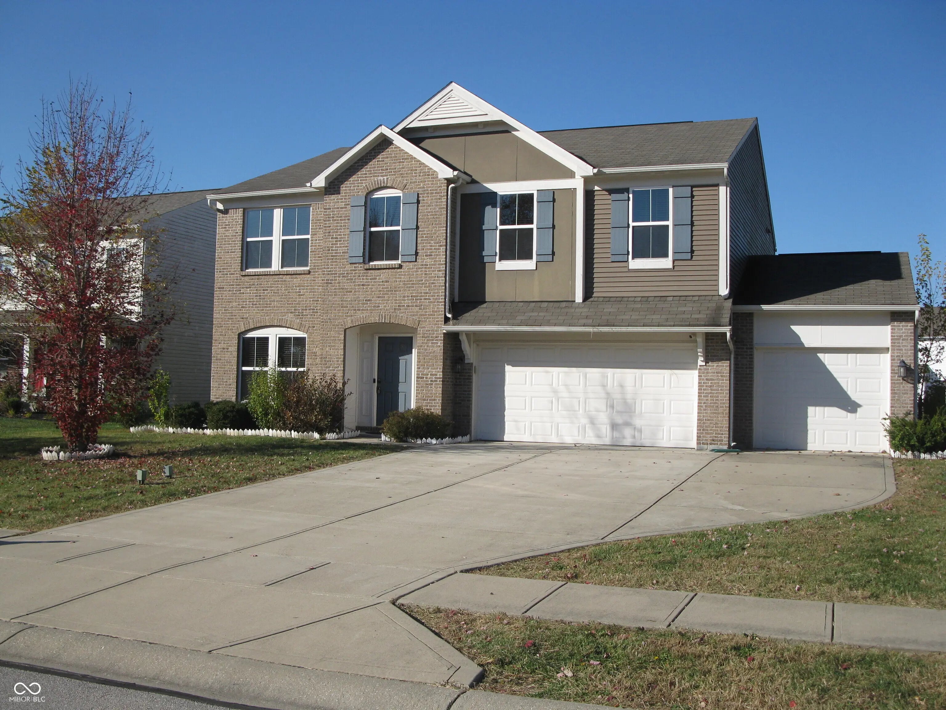 2220 Mcgregor Court, Avon