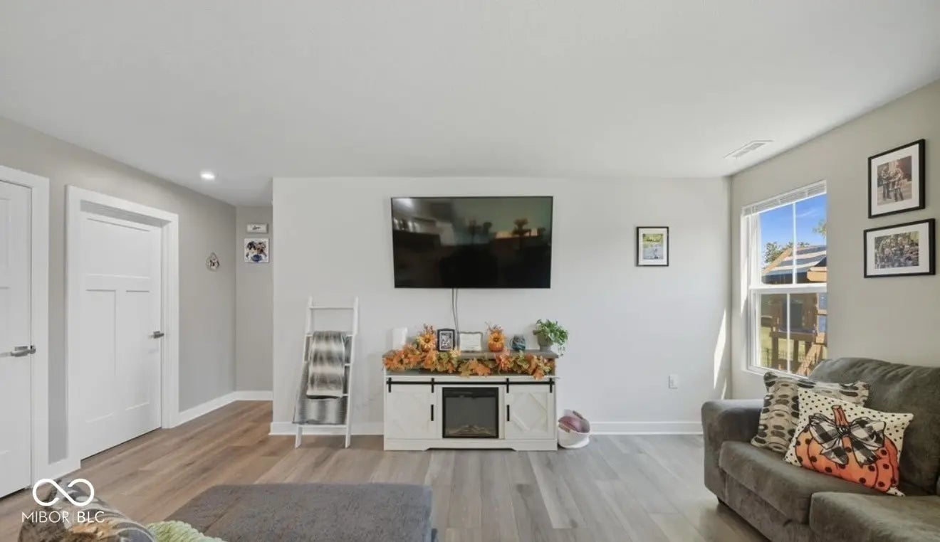 5043 Gerhing Drive MLS 22070034 Cottage Station photo 11