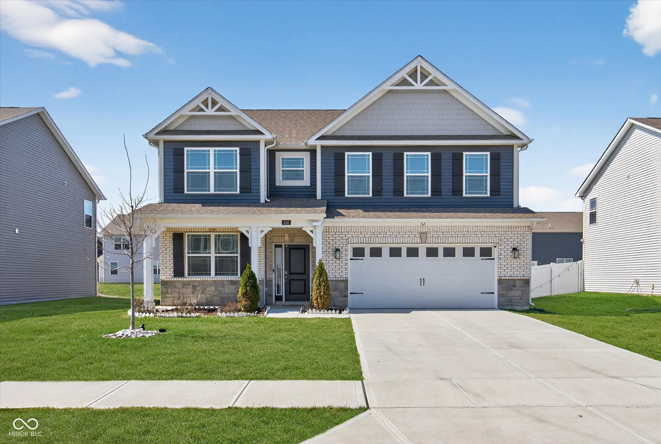 Photo of 230 Walker Drive Whiteland, IN 46184