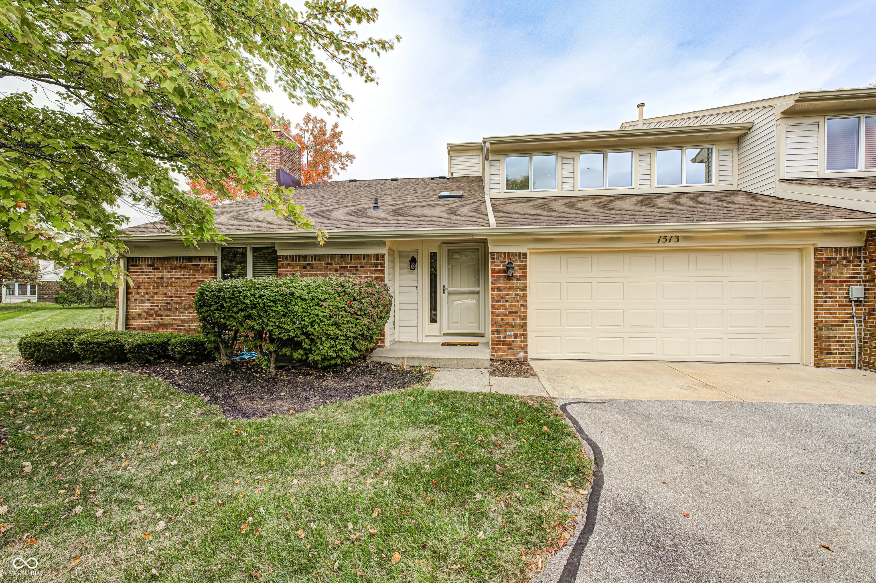 Photo of 1513 Newport Lane Zionsville, IN 46077