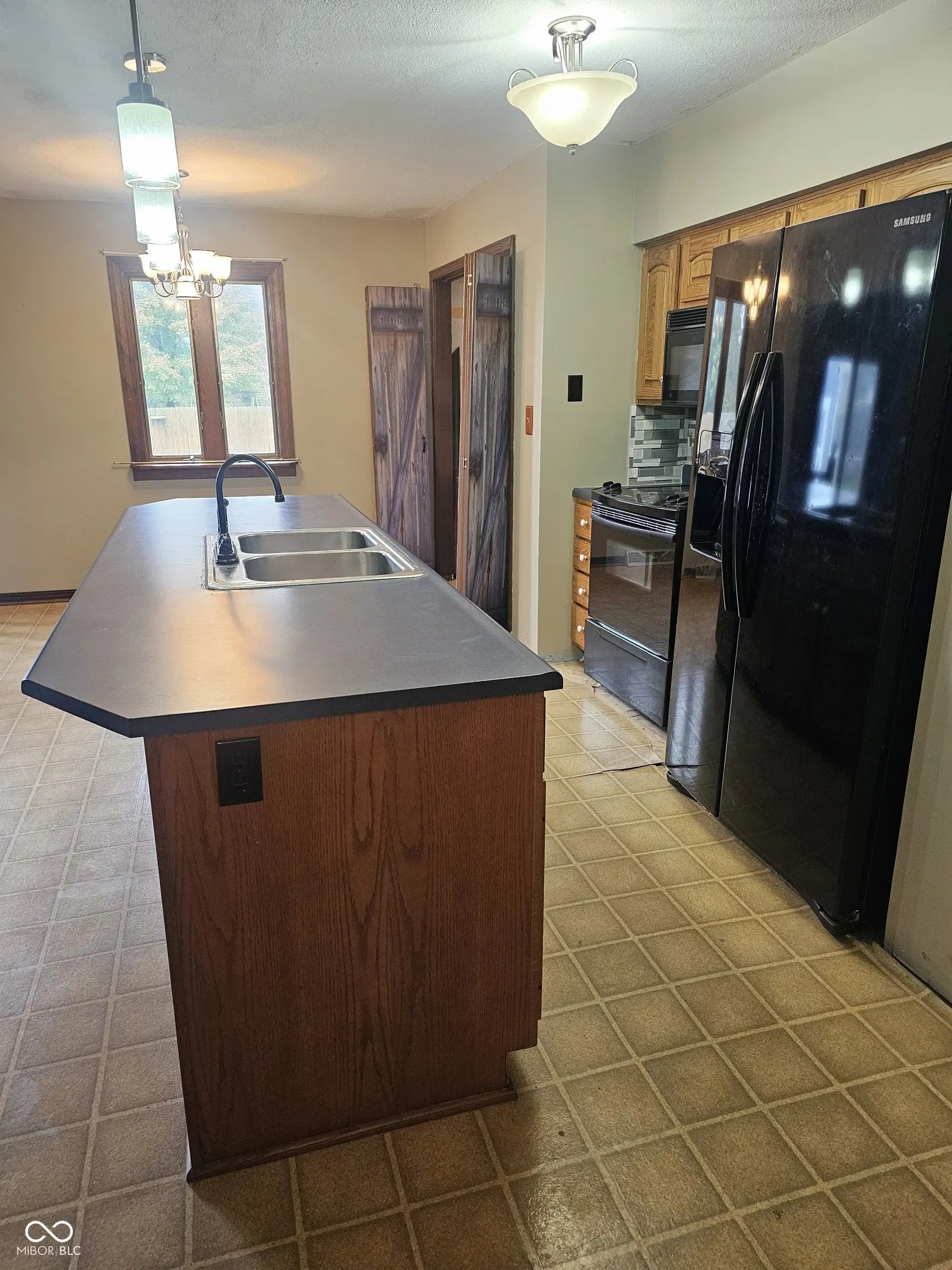 509 W Banta Road MLS 22070042 Meridian Woods Park photo 5