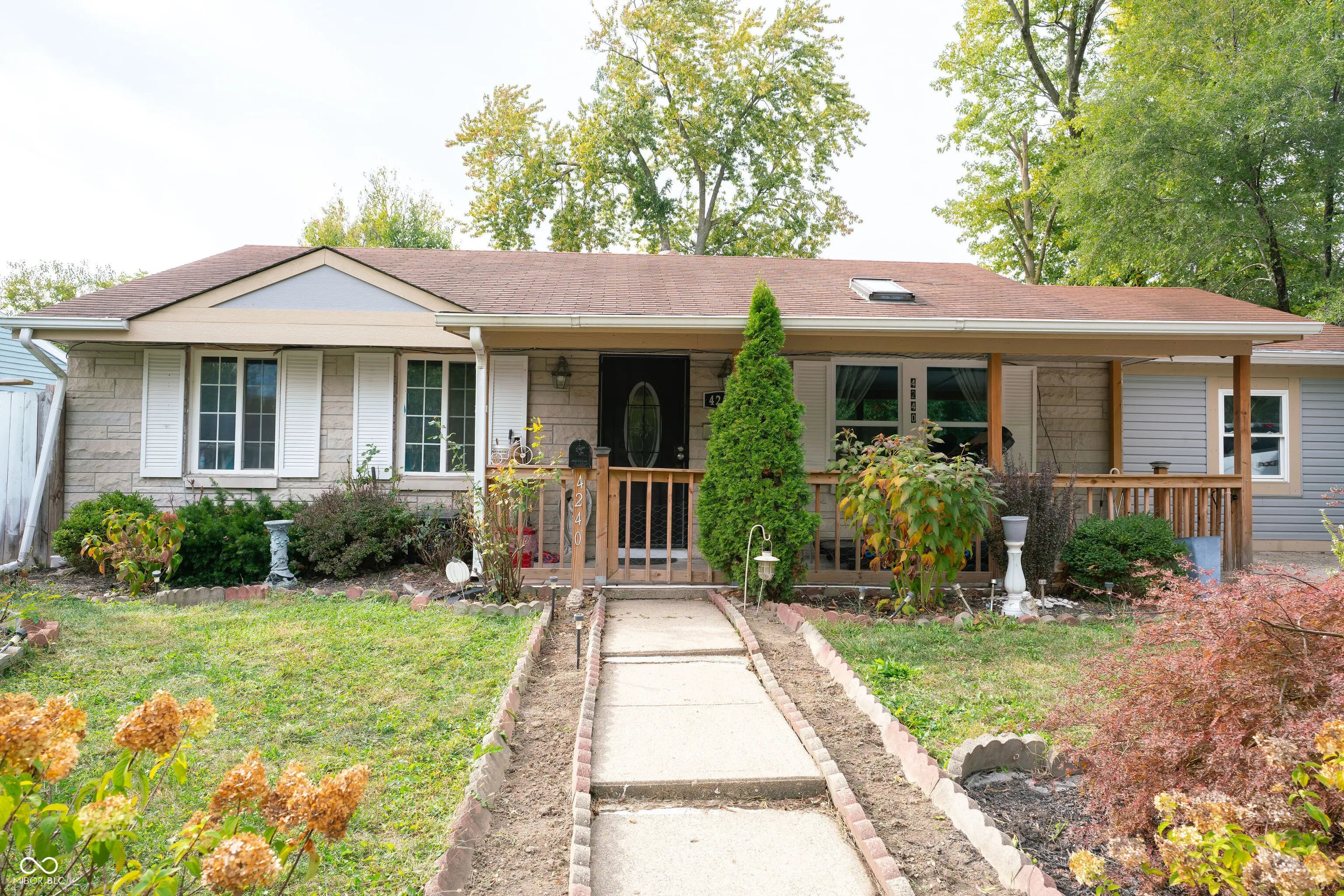 Photo of 4240 Dubarry Road Indianapolis, IN 46226