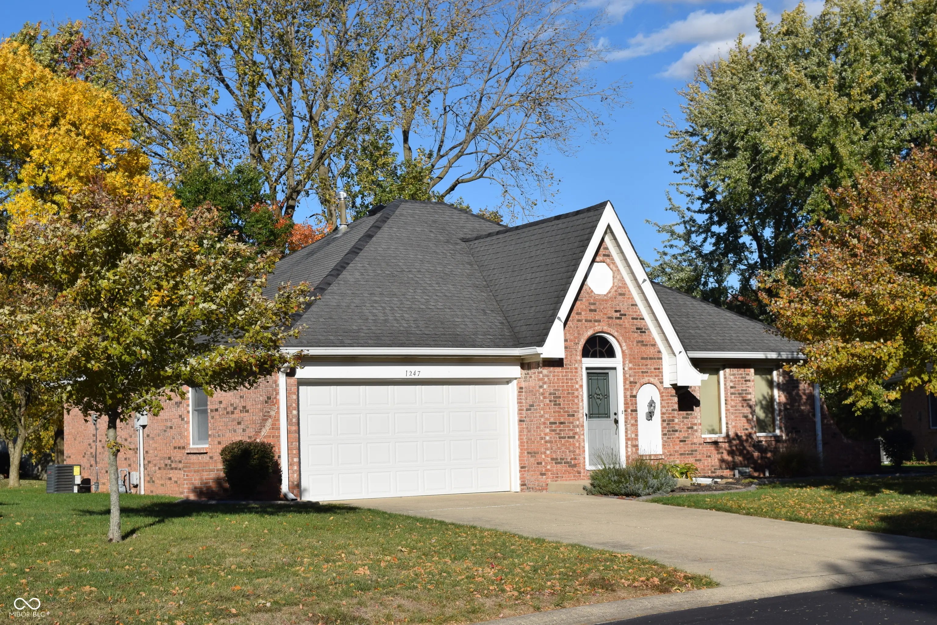 1247 Holiday Lane E, Brownsburg