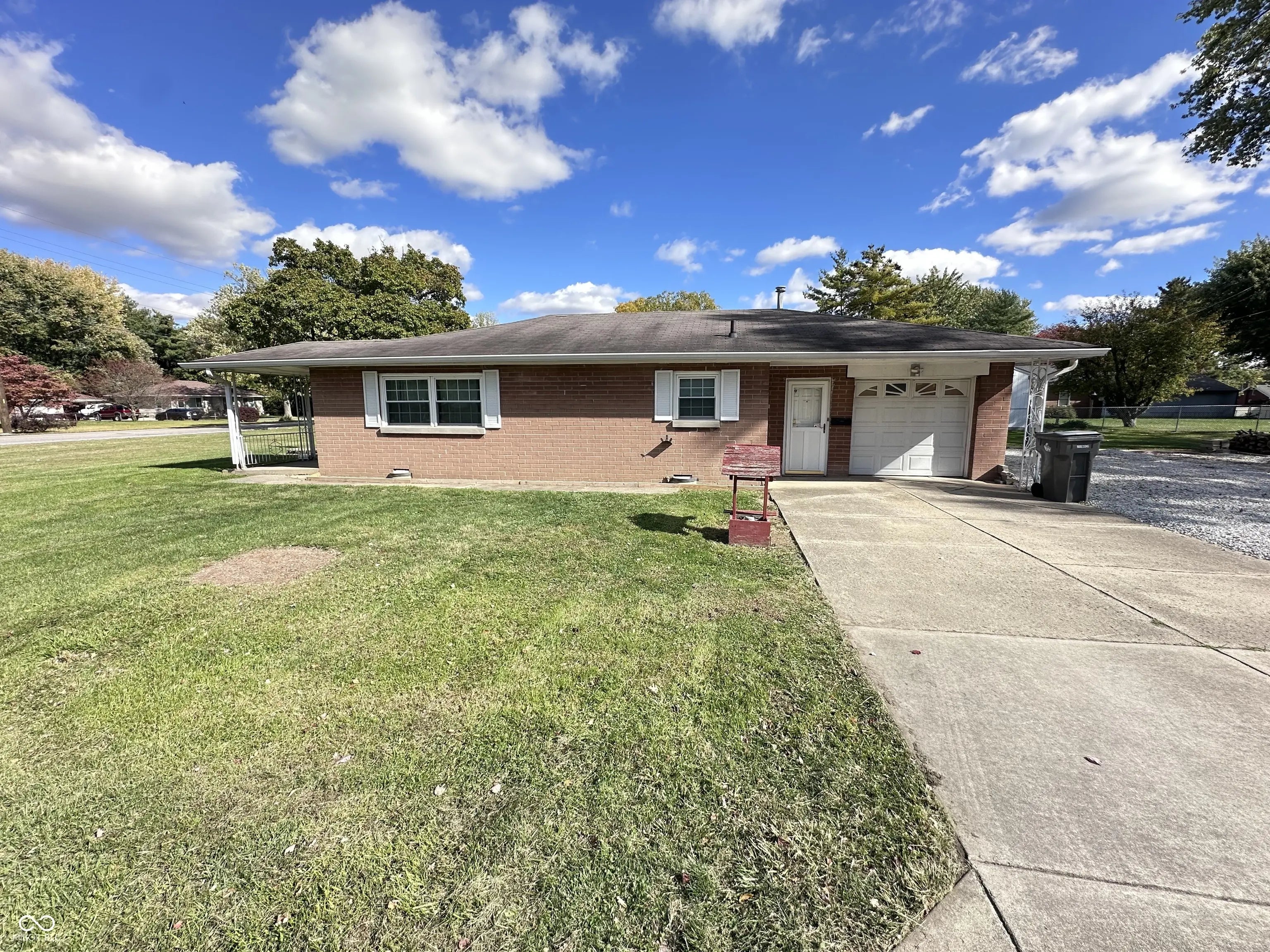 5901 E Raymond Street, Indianapolis