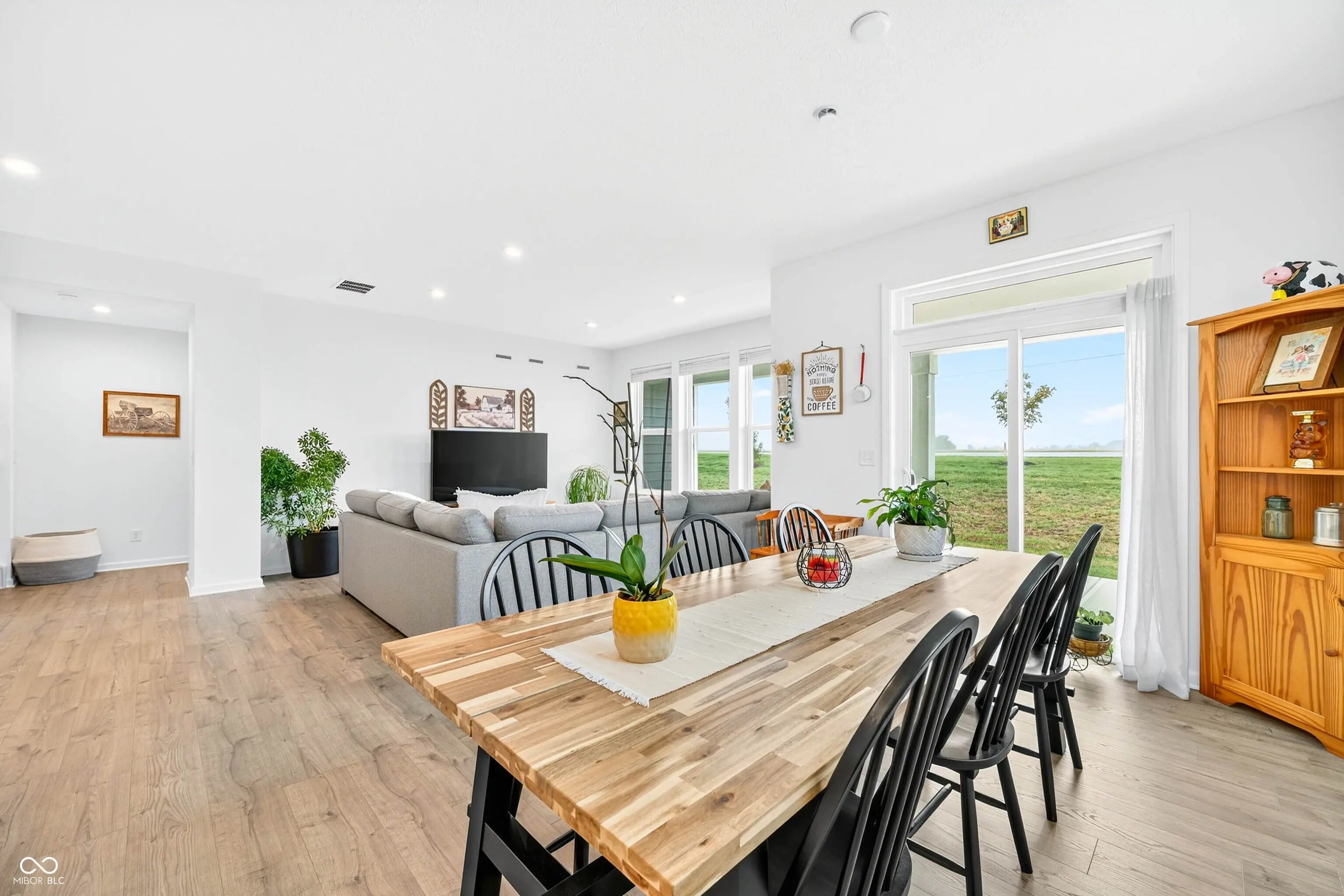 648 Bluestem Circle MLS 22070219 Brownstone photo 15