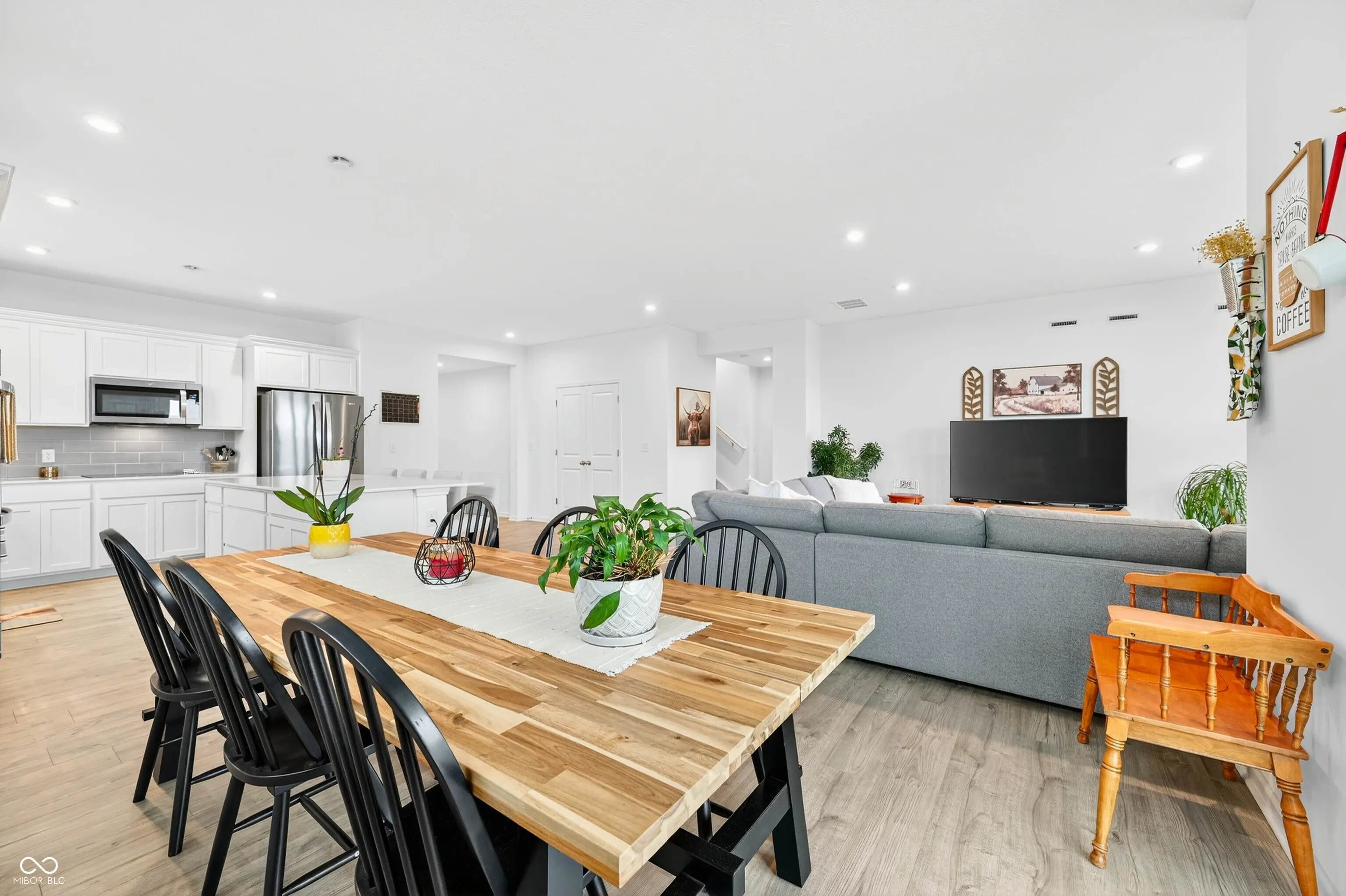 648 Bluestem Circle MLS 22070219 Brownstone photo 16