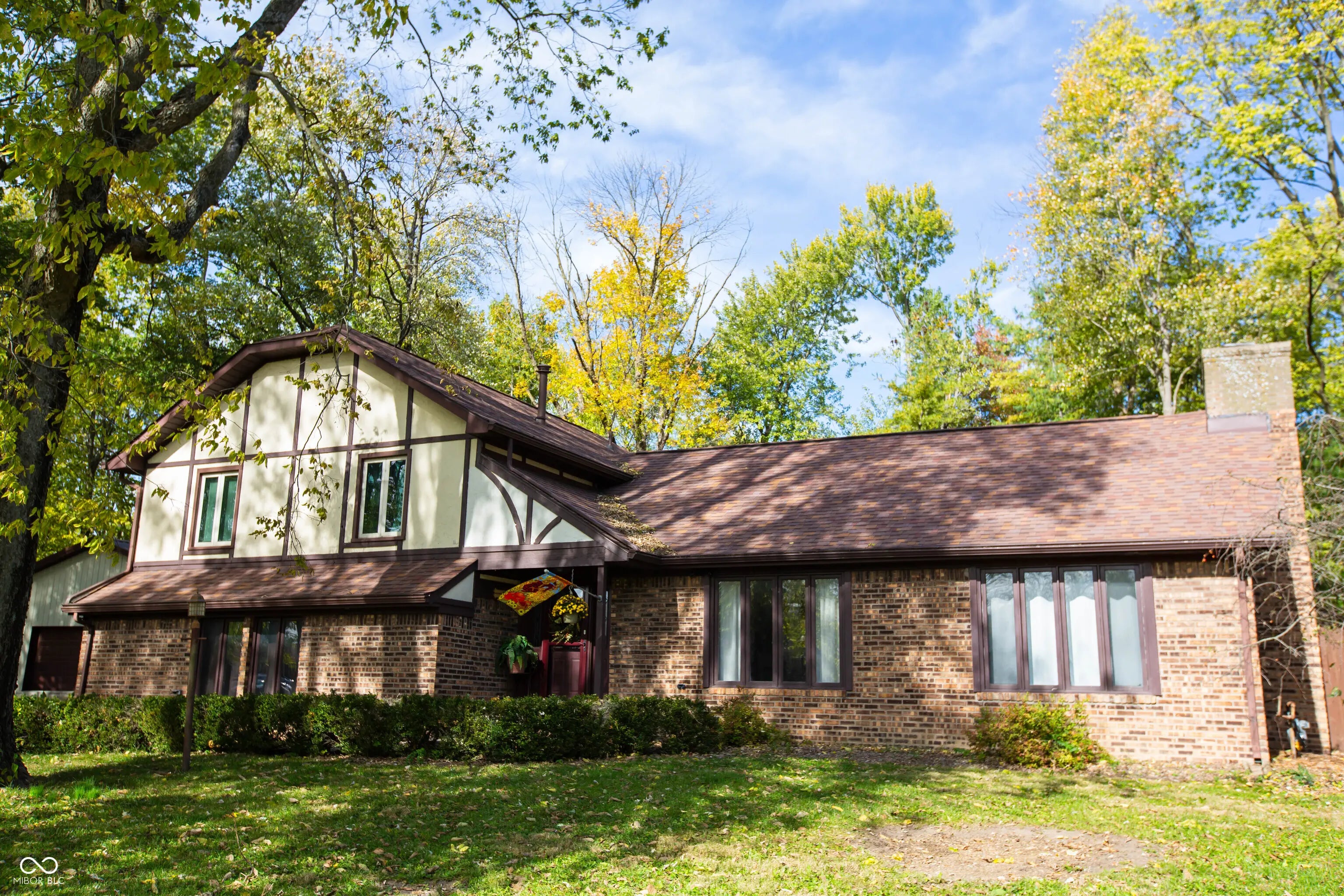 620 E Mckay Road, Shelbyville