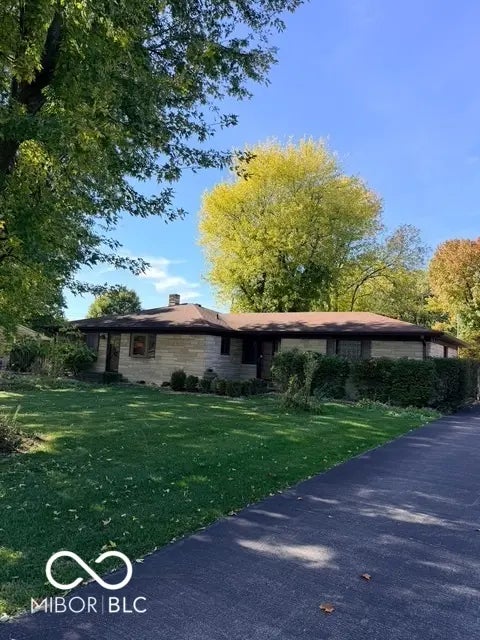 6718 Twin Brooks Drive, Indianapolis