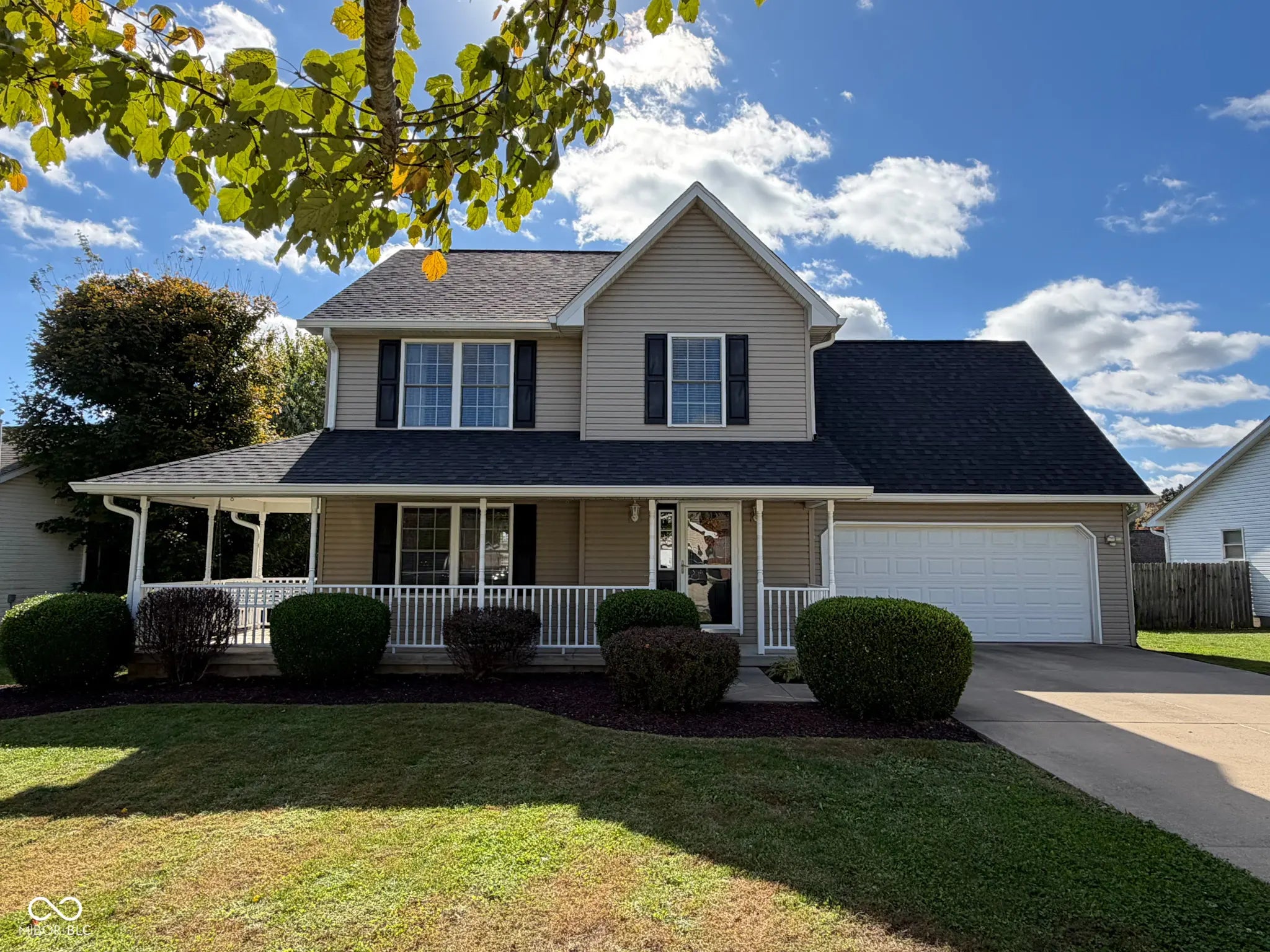 7205 W Prominence Point, Bloomington