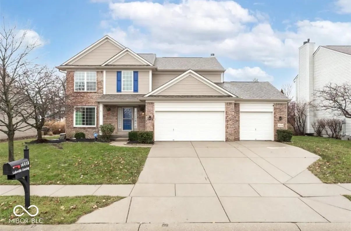 16446 Lakeville Crossing, Westfield