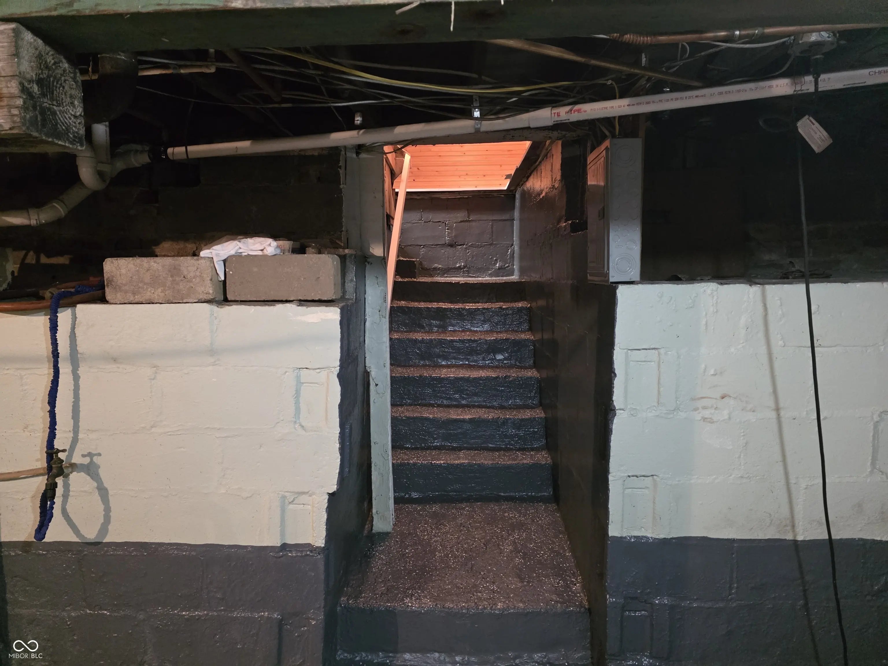 218 Maple Street MLS 22070472 K & W East photo 5