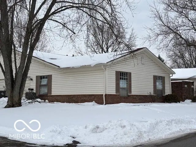 4810 London Drive, Indianapolis