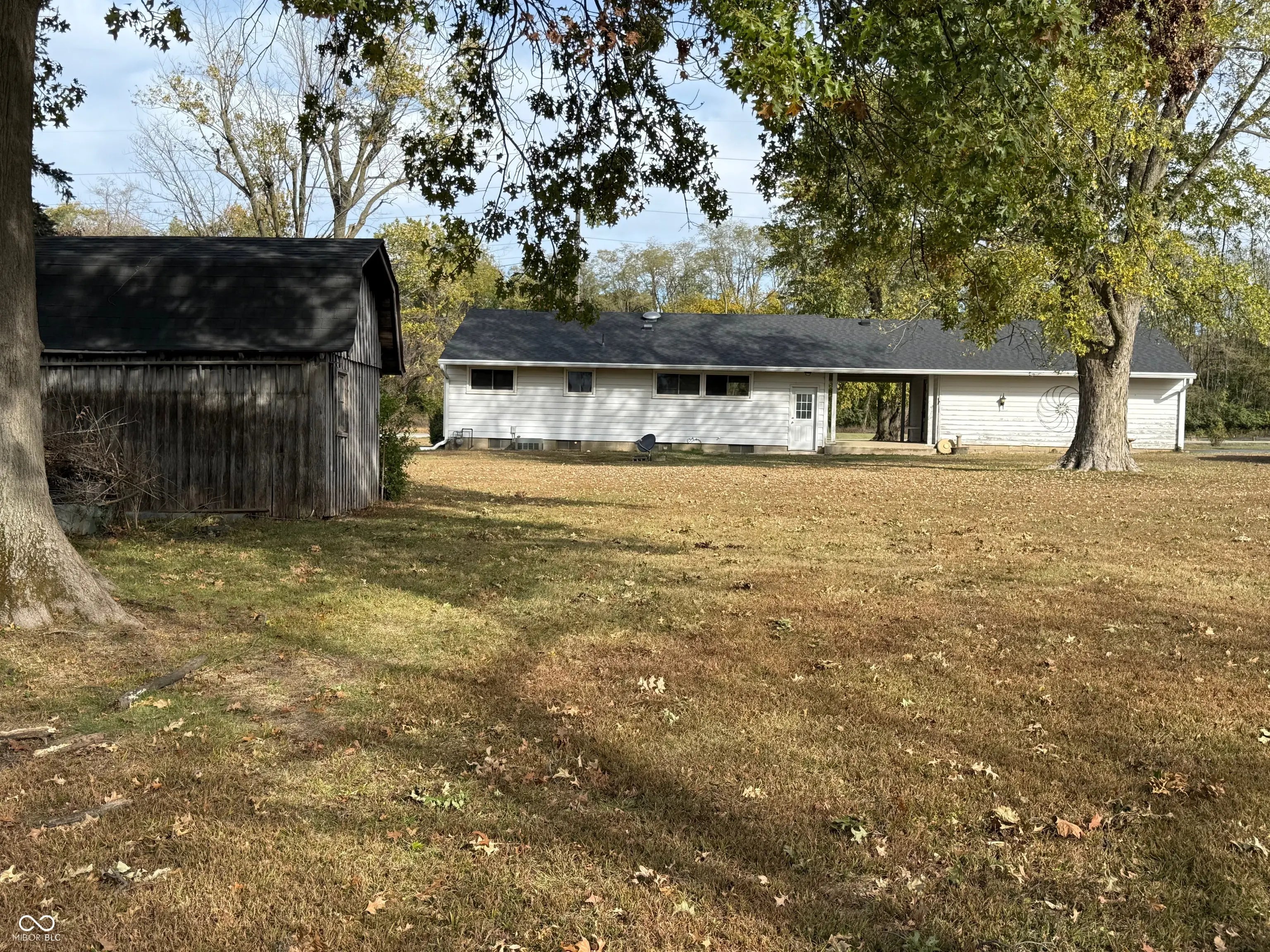 342 W County Road 250 S MLS 22070496 No Subdivision photo 1