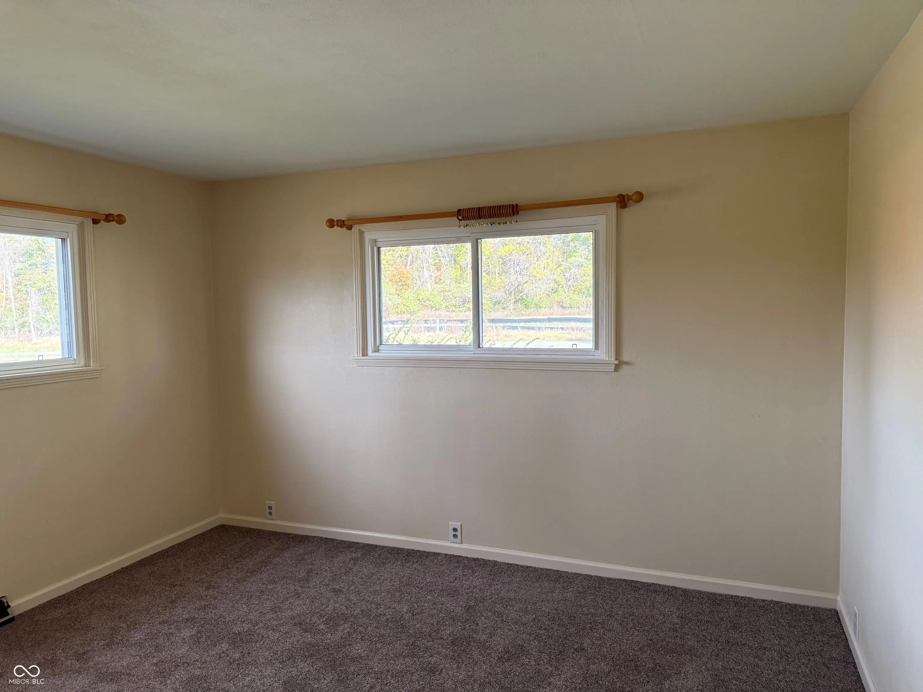 342 W County Road 250 S MLS 22070496 No Subdivision photo 10