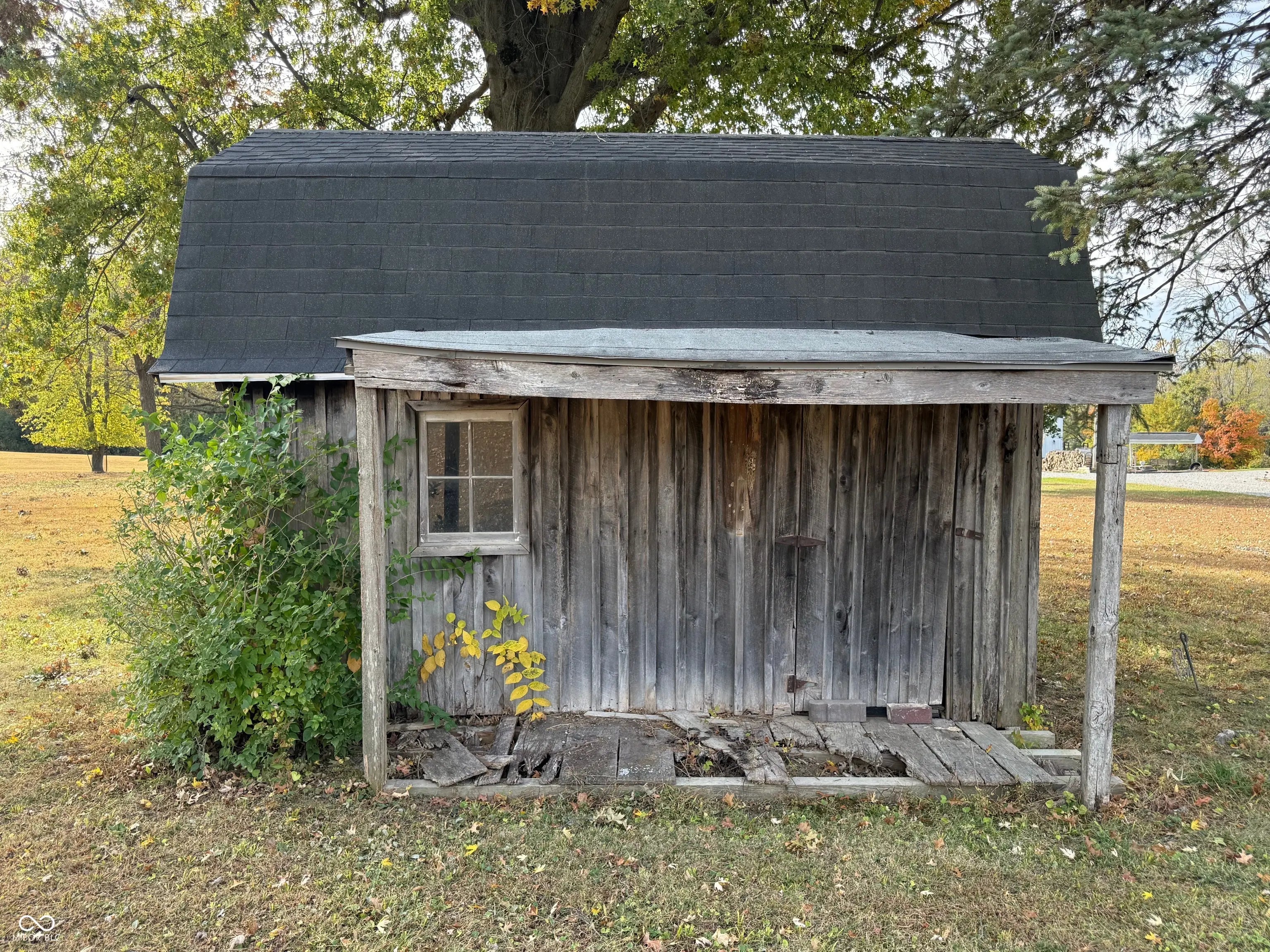 342 W County Road 250 S MLS 22070496 No Subdivision photo 2