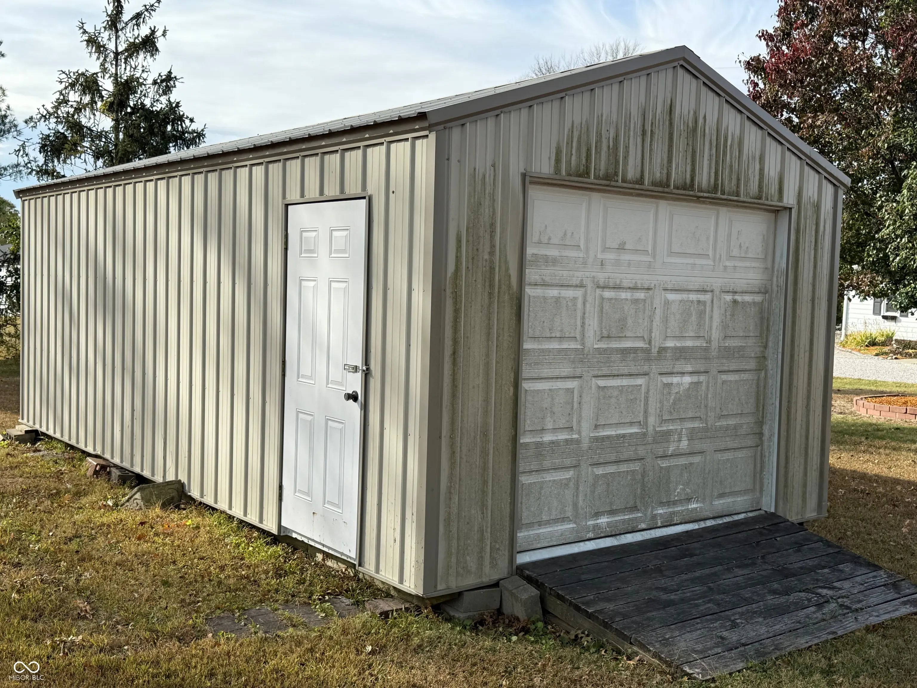 342 W County Road 250 S MLS 22070496 No Subdivision photo 3