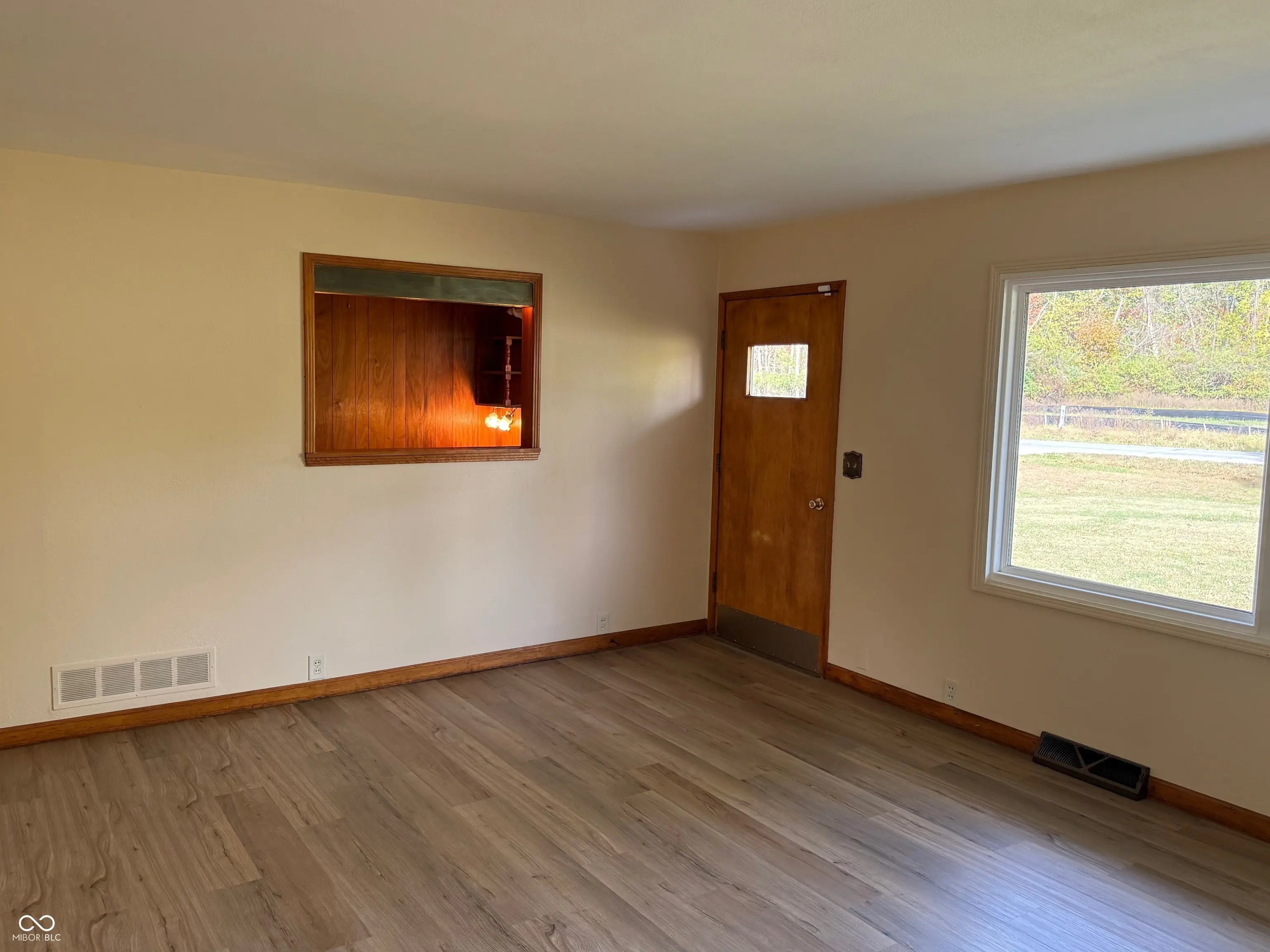 342 W County Road 250 S MLS 22070496 No Subdivision photo 4