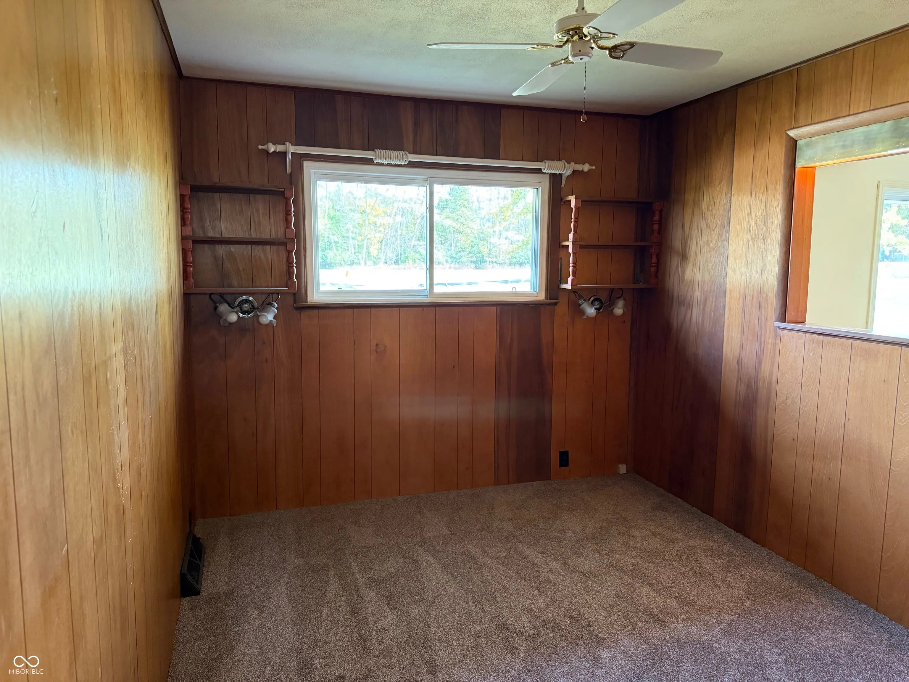 342 W County Road 250 S MLS 22070496 No Subdivision photo 9