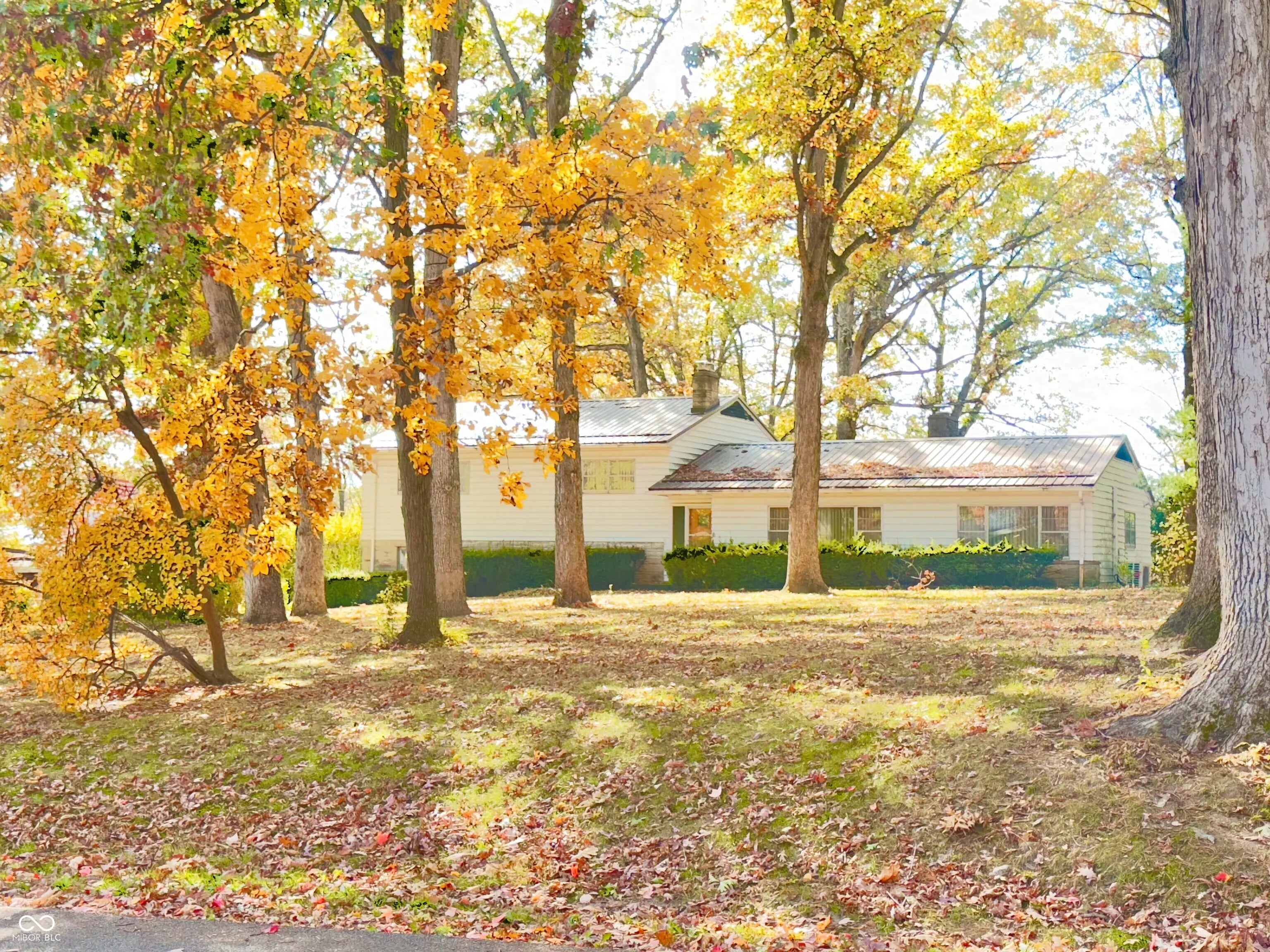 208 Southridge Road, Fort Wayne