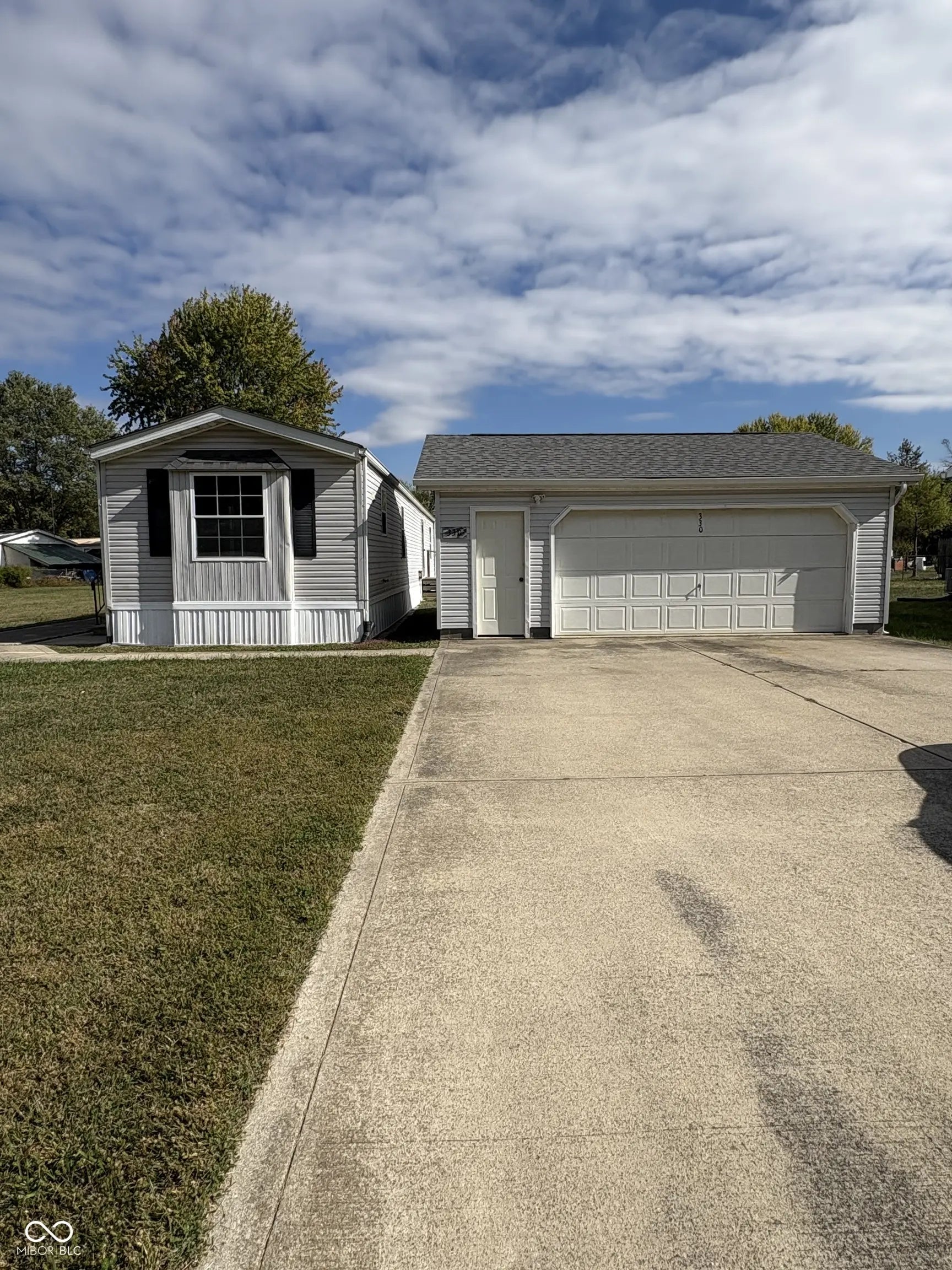 330 Lazy River Road, Cloverdale