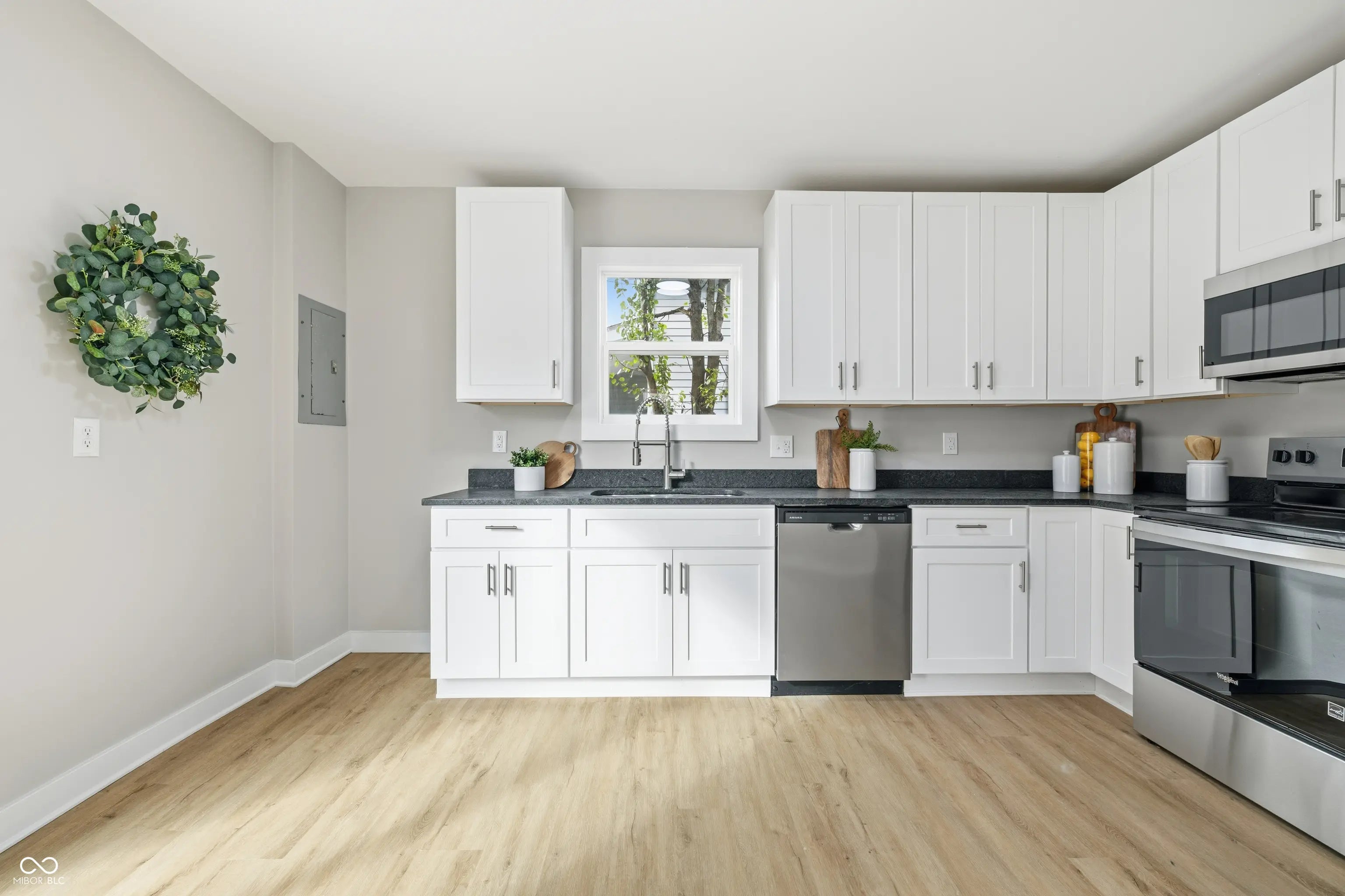 122 S 3rd Avenue MLS 22070594 Beech Grove photo 9