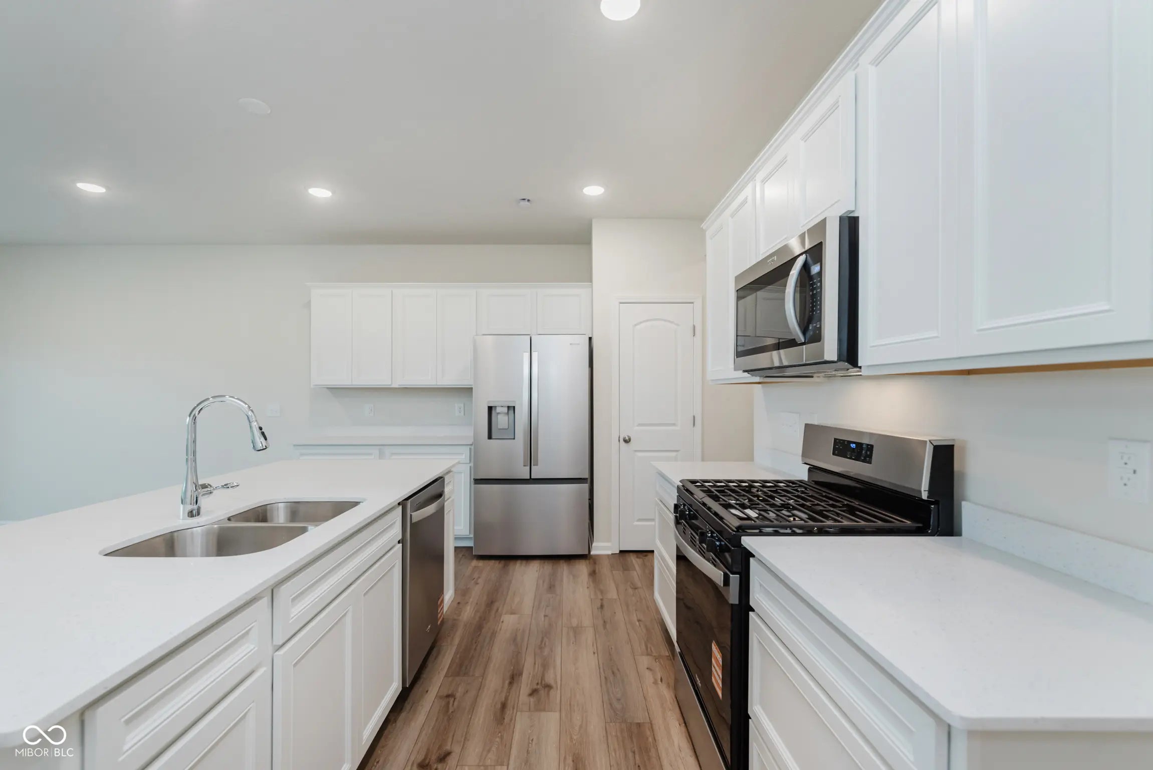 614 Garrow Drive MLS 22070597 Lancaster photo 2