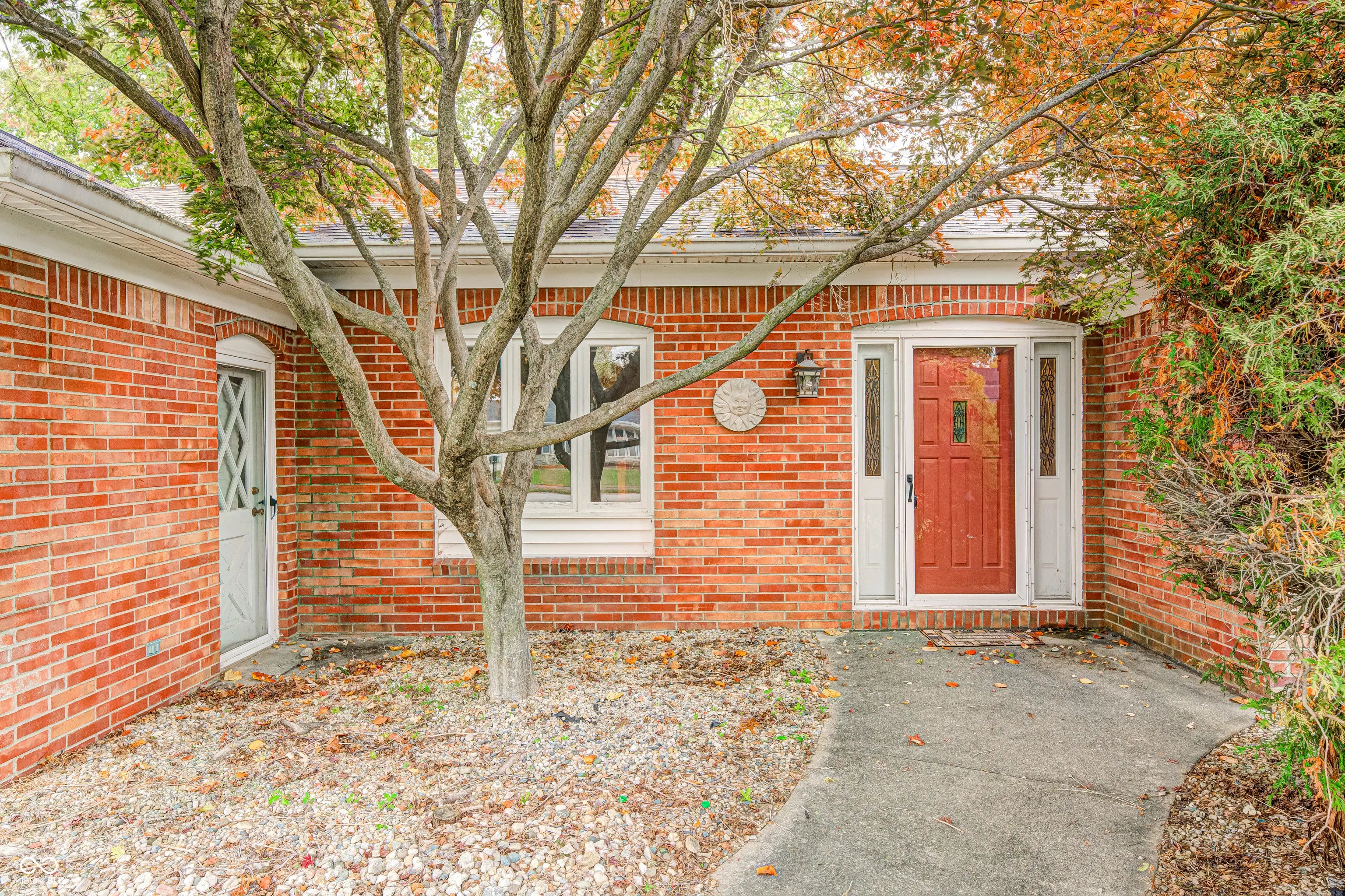 645 Masten Street MLS 22070692 Jordans photo 1