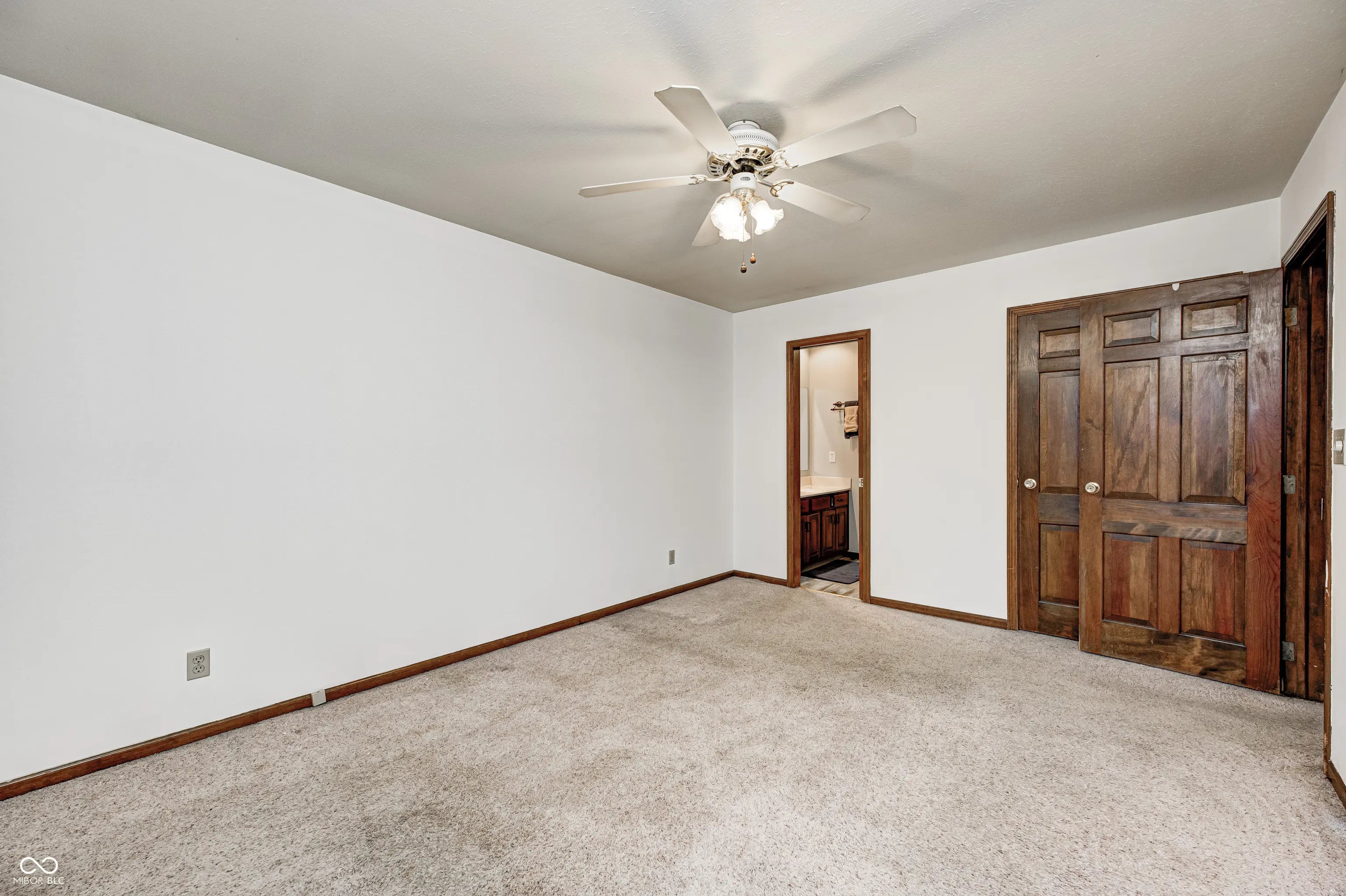 645 Masten Street MLS 22070692 Jordans photo 12