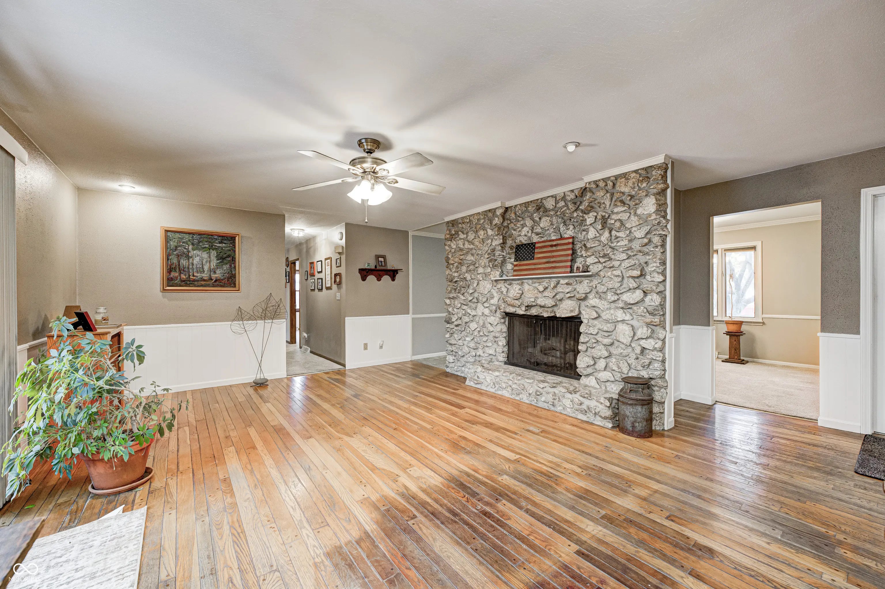 645 Masten Street MLS 22070692 Jordans photo 8