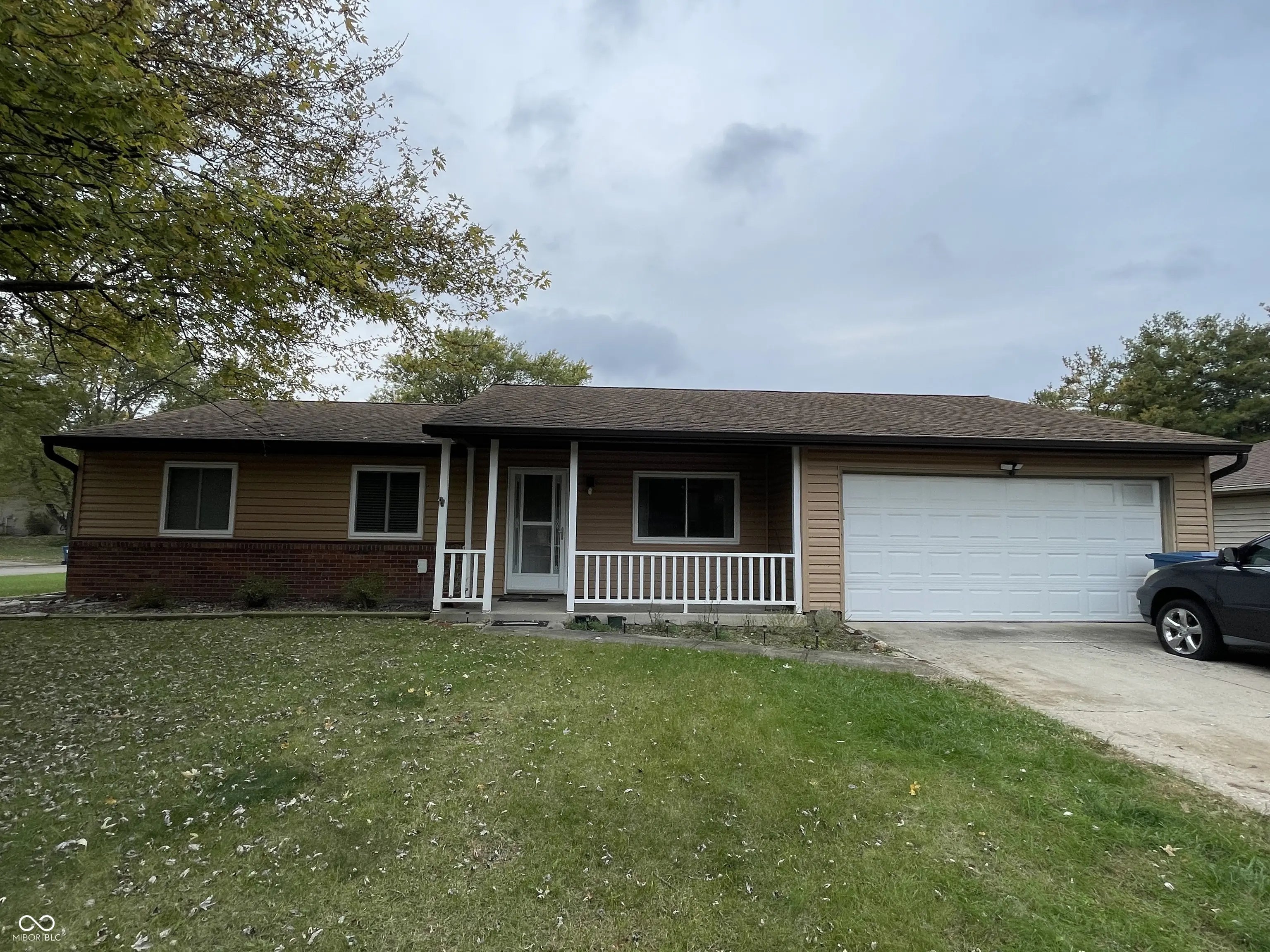 Photo of 8616 Gandy Court Indianapolis, IN 46217