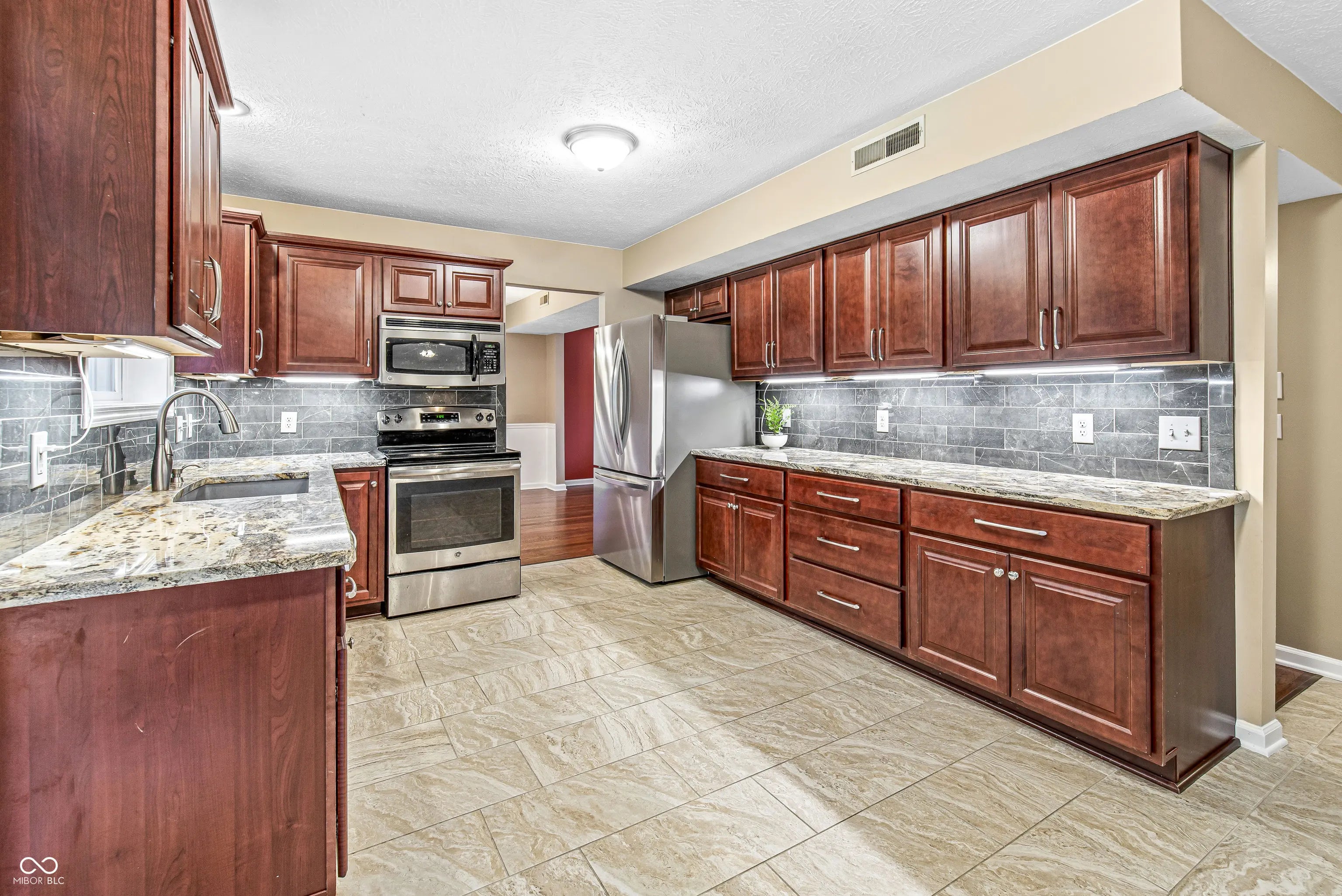 6369 Stonecreek Drive MLS 22070775 Fieldstone At Twin Creeks photo 8