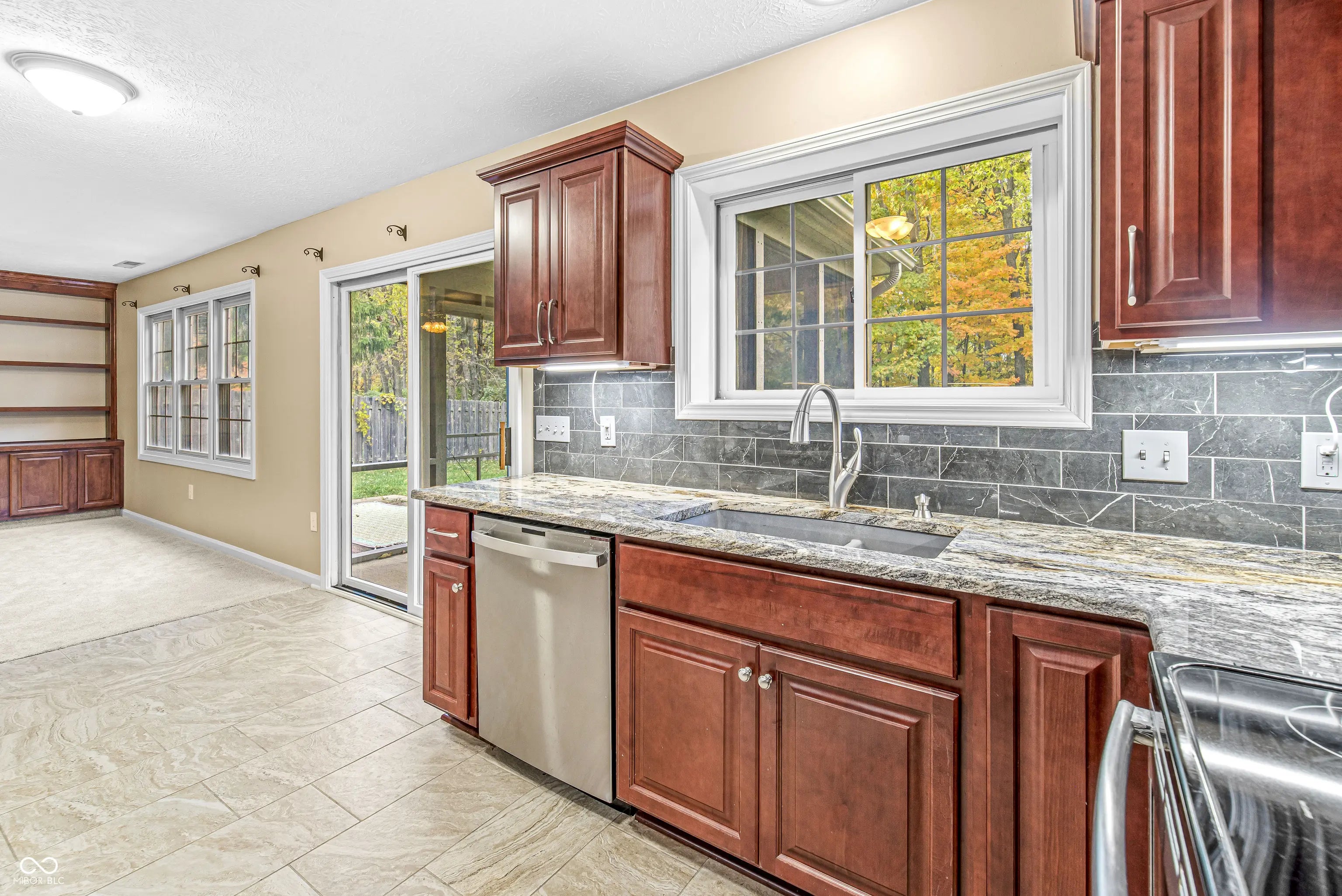 6369 Stonecreek Drive MLS 22070775 Fieldstone At Twin Creeks photo 9