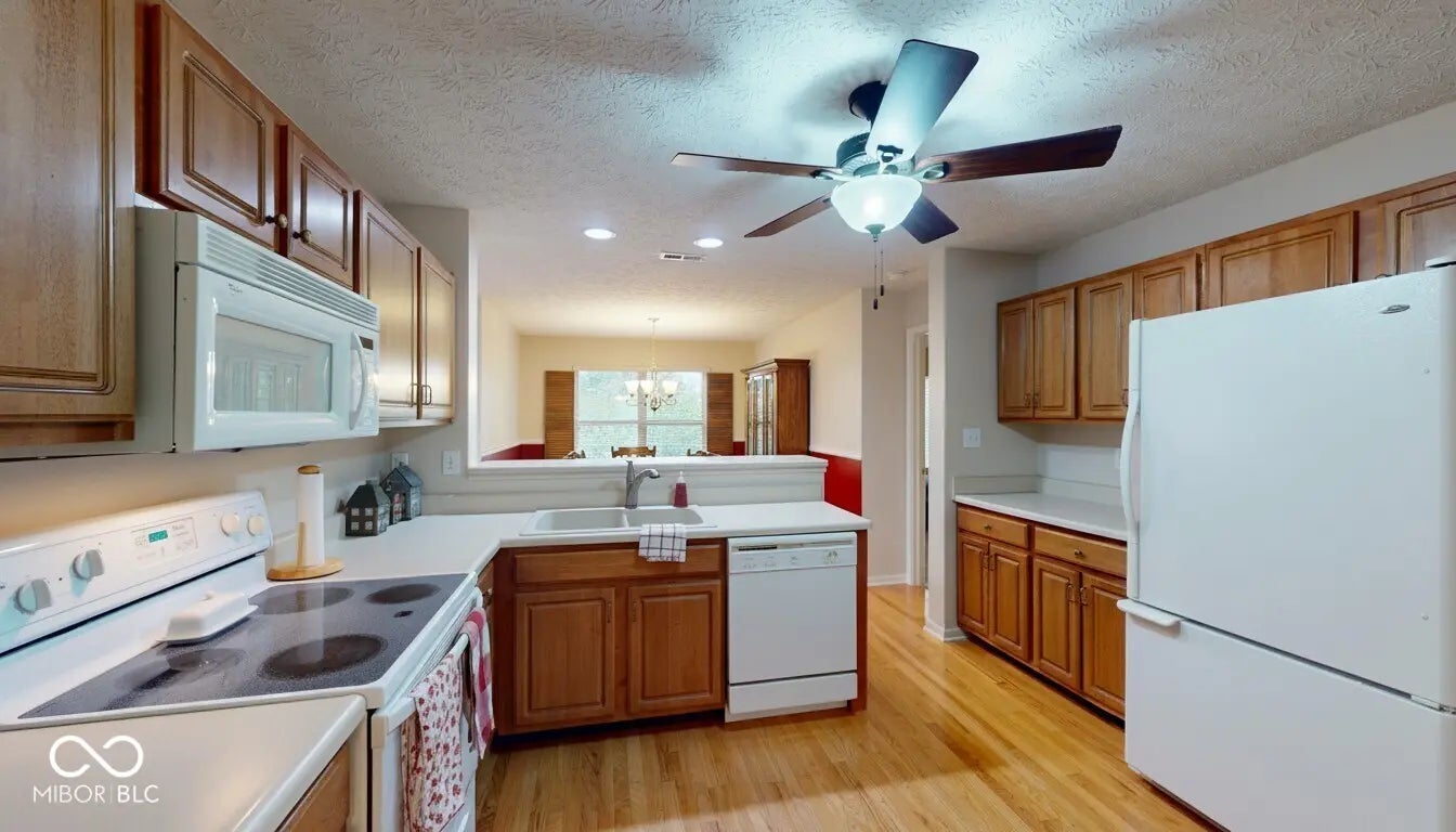 7316 Brant Pointe Circle MLS 22070783 The Villages Of Cobblestone photo 12