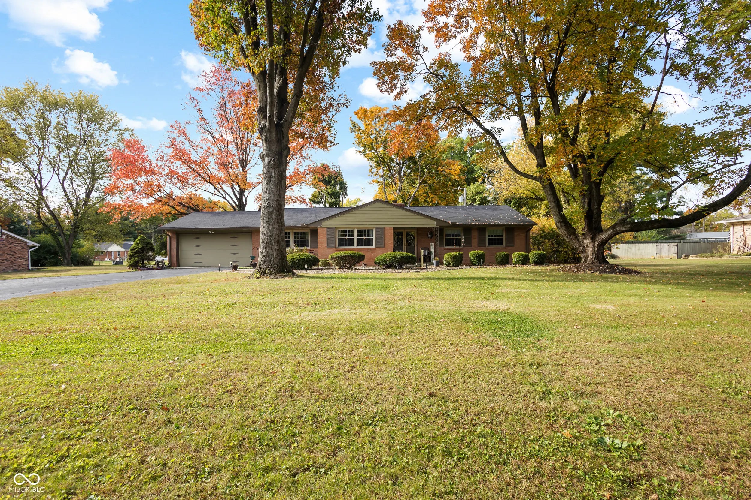 Photo of 6160 Hazelwood Avenue Indianapolis, IN 46228