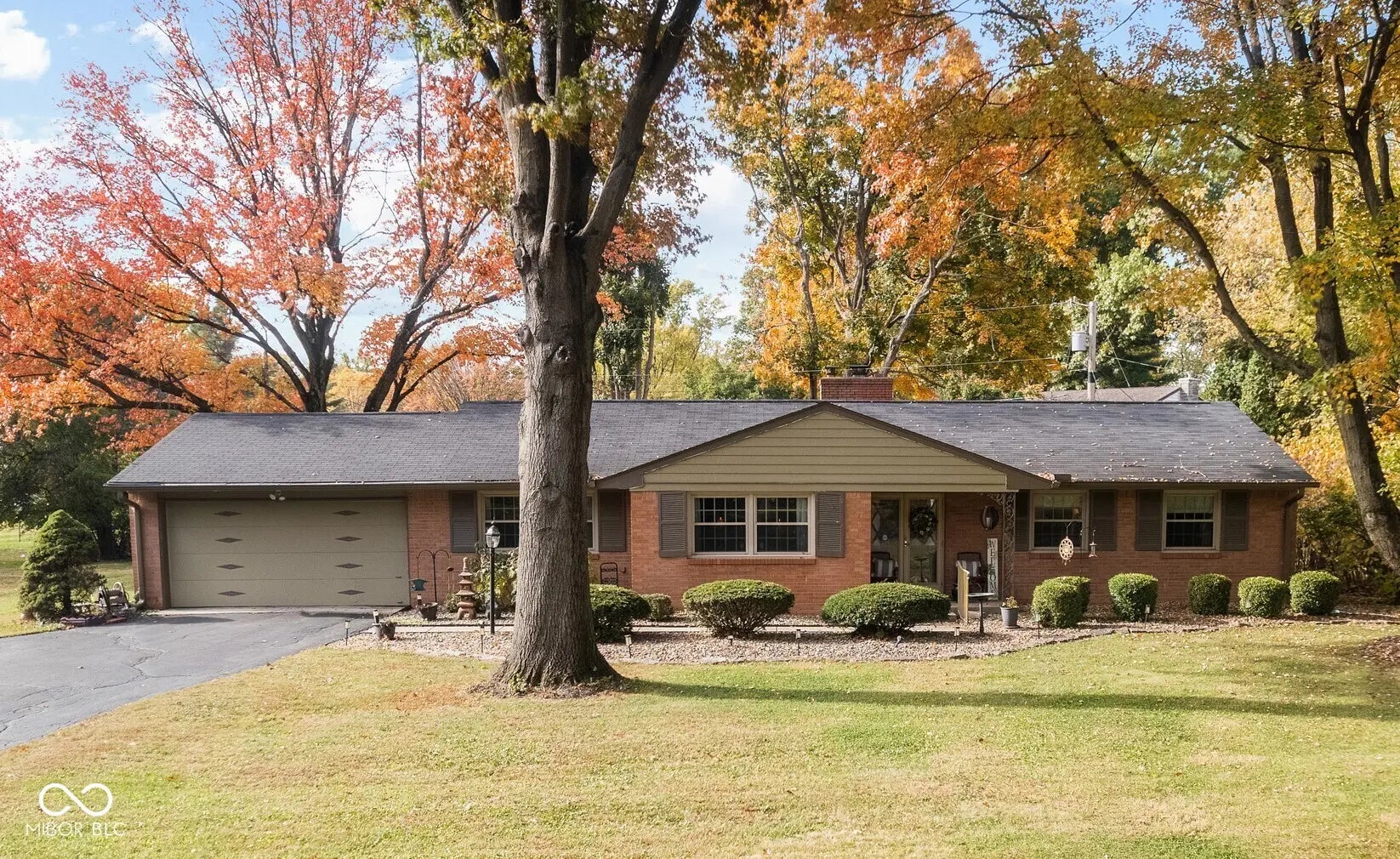 Photo of 6160 Hazelwood Avenue Indianapolis, IN 46228